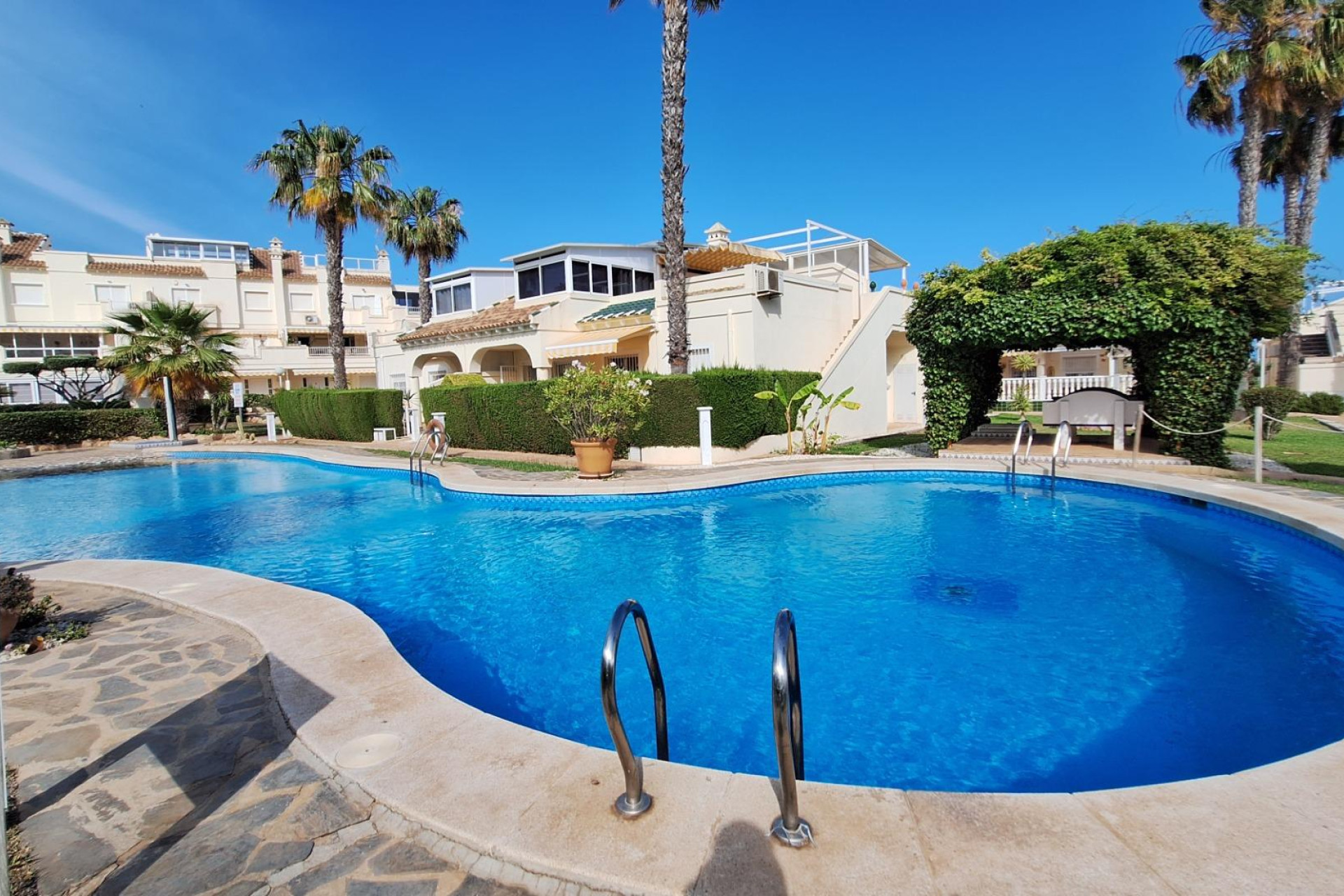 Resale - Apartment  - Orihuela Costa - Playa Flamenca Norte