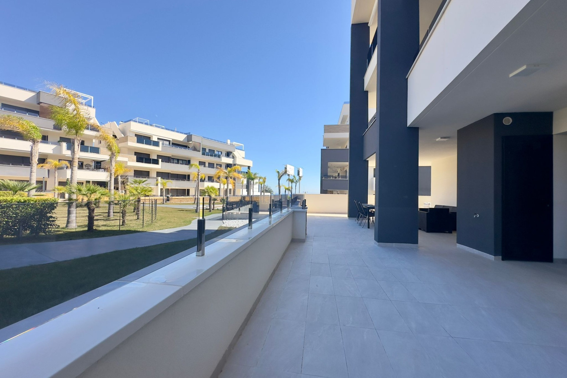 Resale - Apartment  - Orihuela Costa - Playa Flamenca