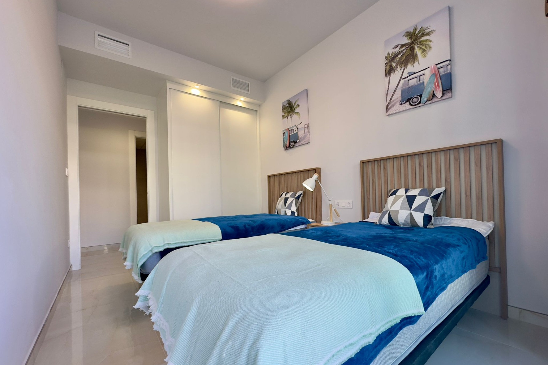 Resale - Apartment  - Orihuela Costa - Playa Flamenca