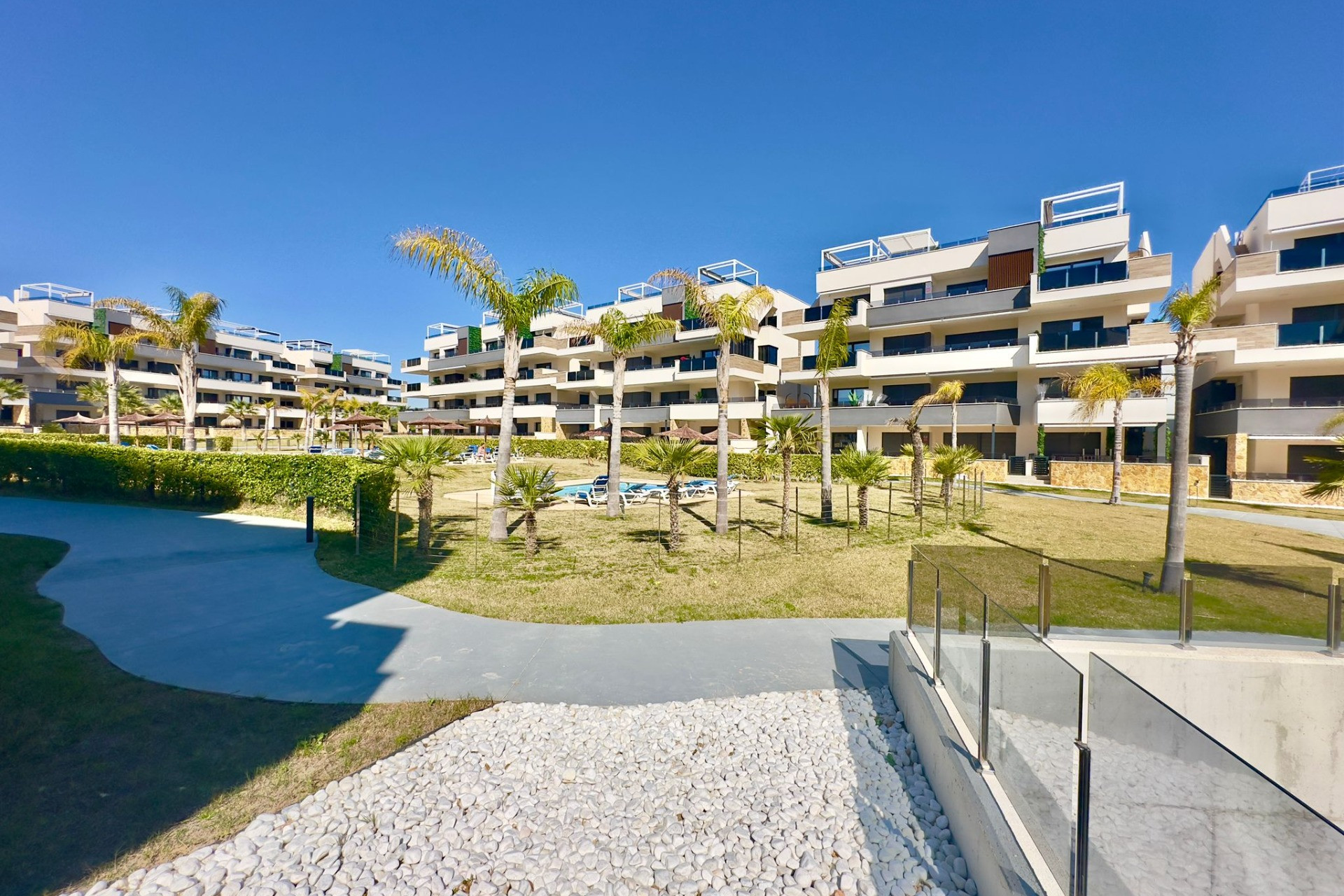 Resale - Apartment  - Orihuela Costa - Playa Flamenca