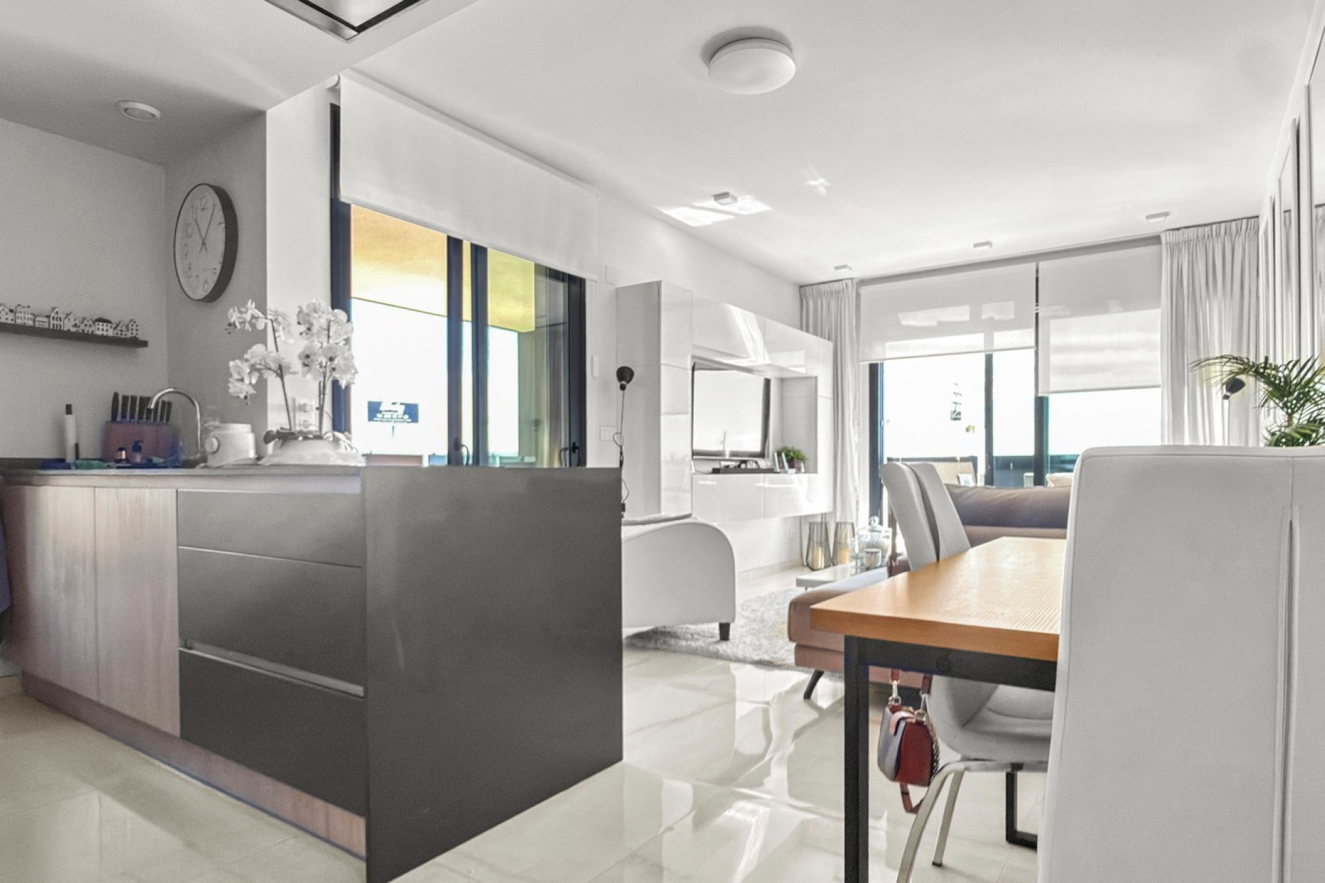 Resale - Apartment  - Orihuela Costa - Playa Flamenca