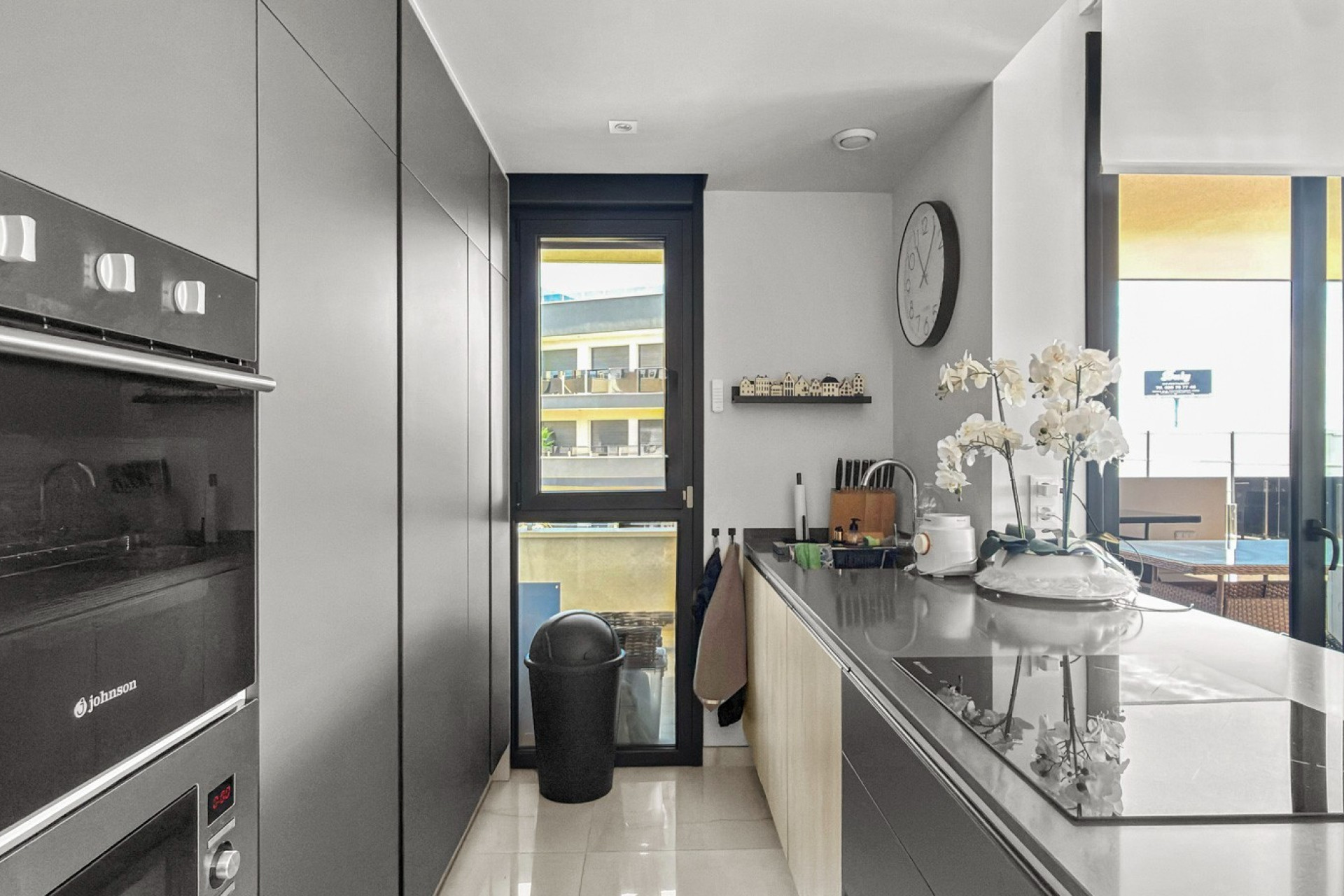 Resale - Apartment  - Orihuela Costa - Playa Flamenca