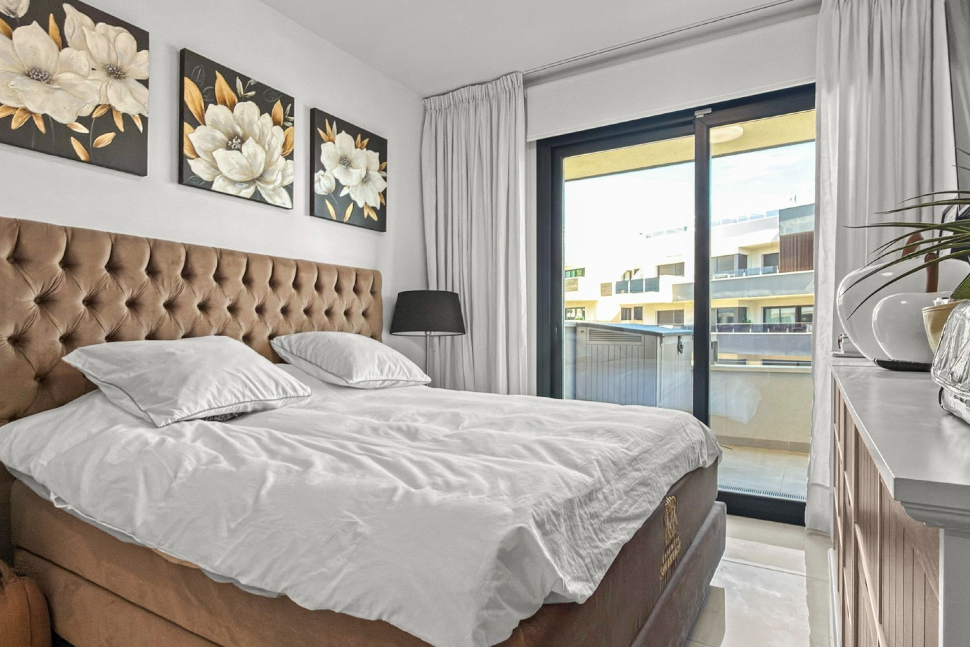 Resale - Apartment  - Orihuela Costa - Playa Flamenca