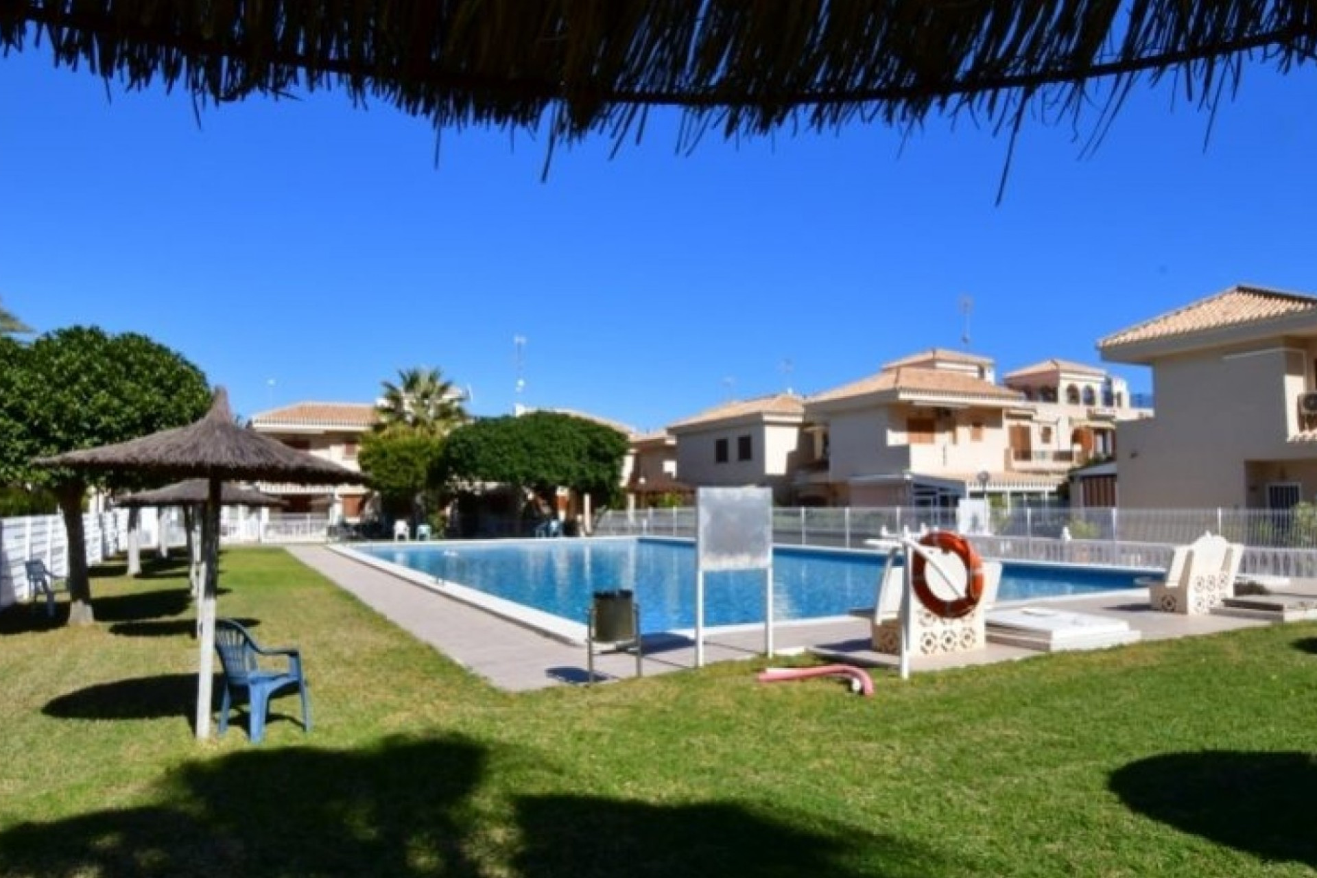 Resale - Apartment  - Orihuela Costa - Playa Flamenca