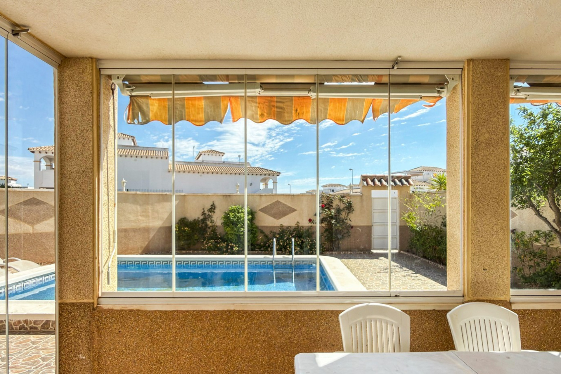 Resale - Apartment  - Orihuela Costa - Playa Flamenca