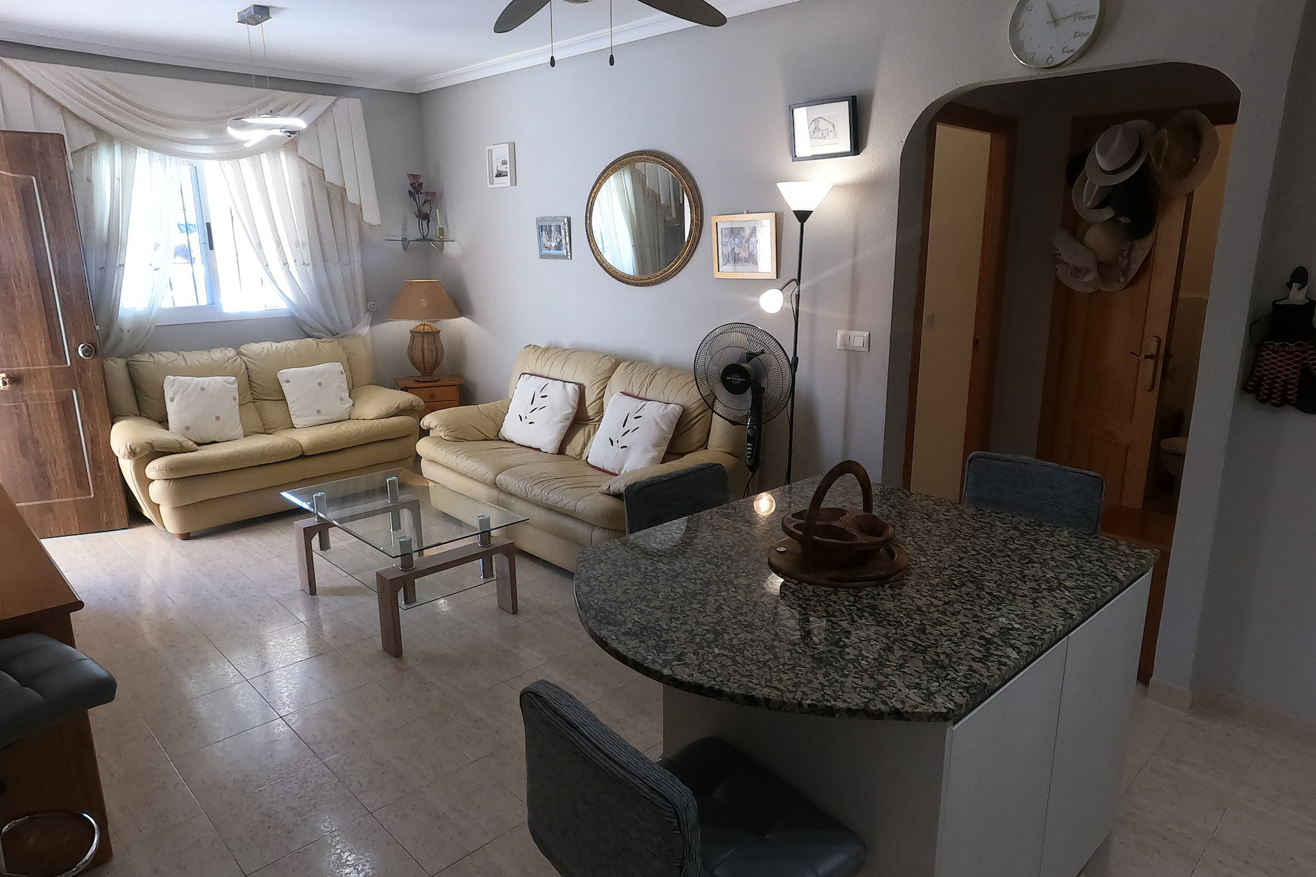 Resale - Apartment  - Orihuela Costa - Playa Flamenca