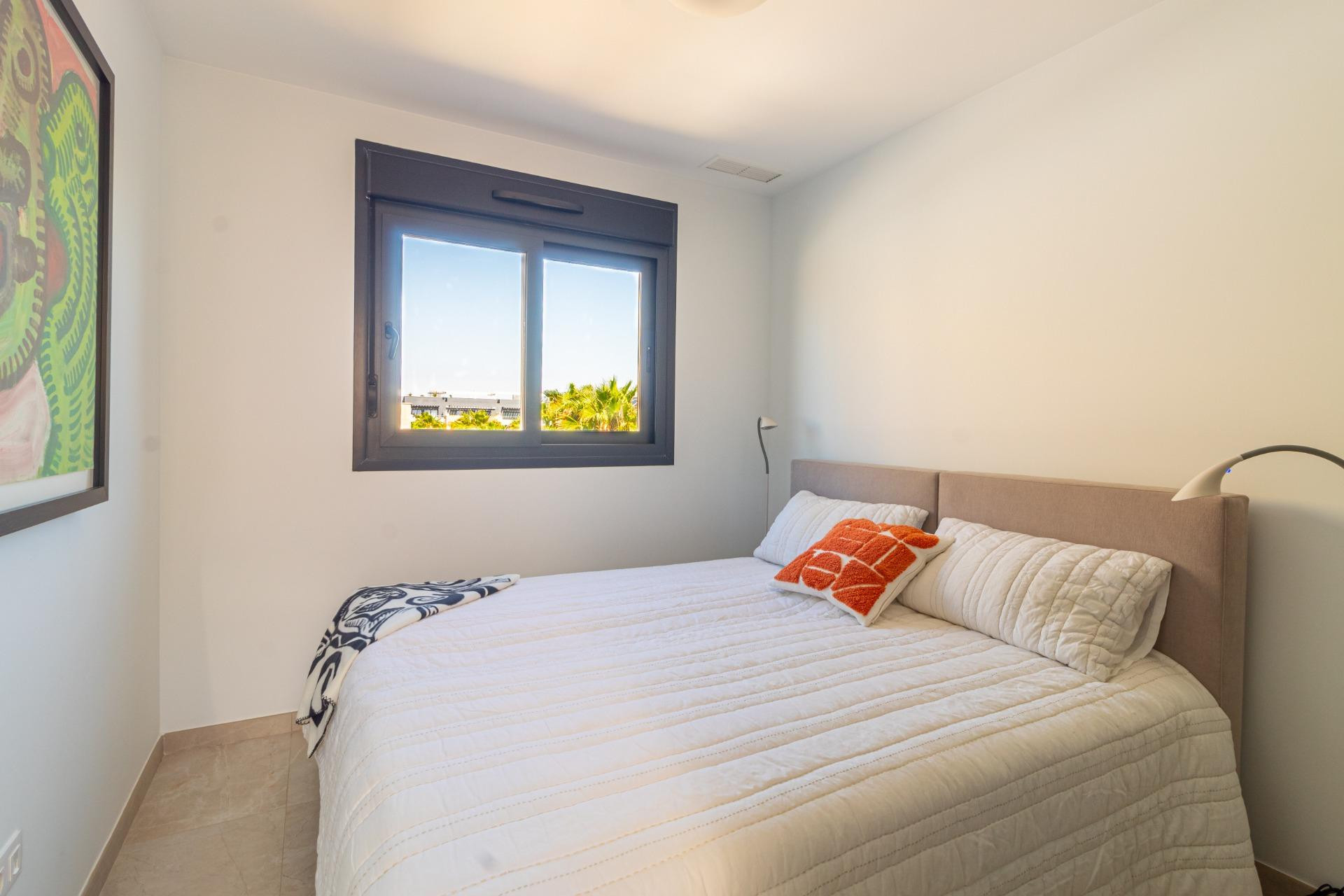 Resale - Apartment  - Orihuela Costa - Playa Flamenca