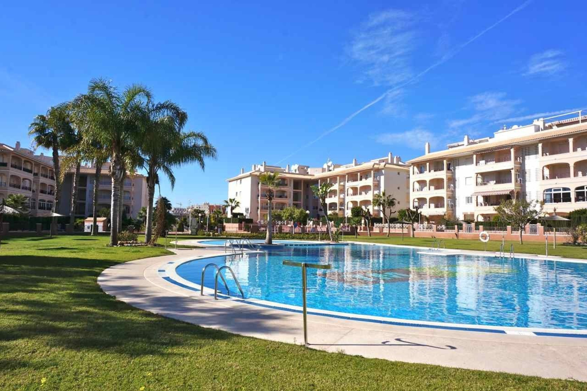 Resale - Apartment  - Orihuela Costa - Playa Flamenca