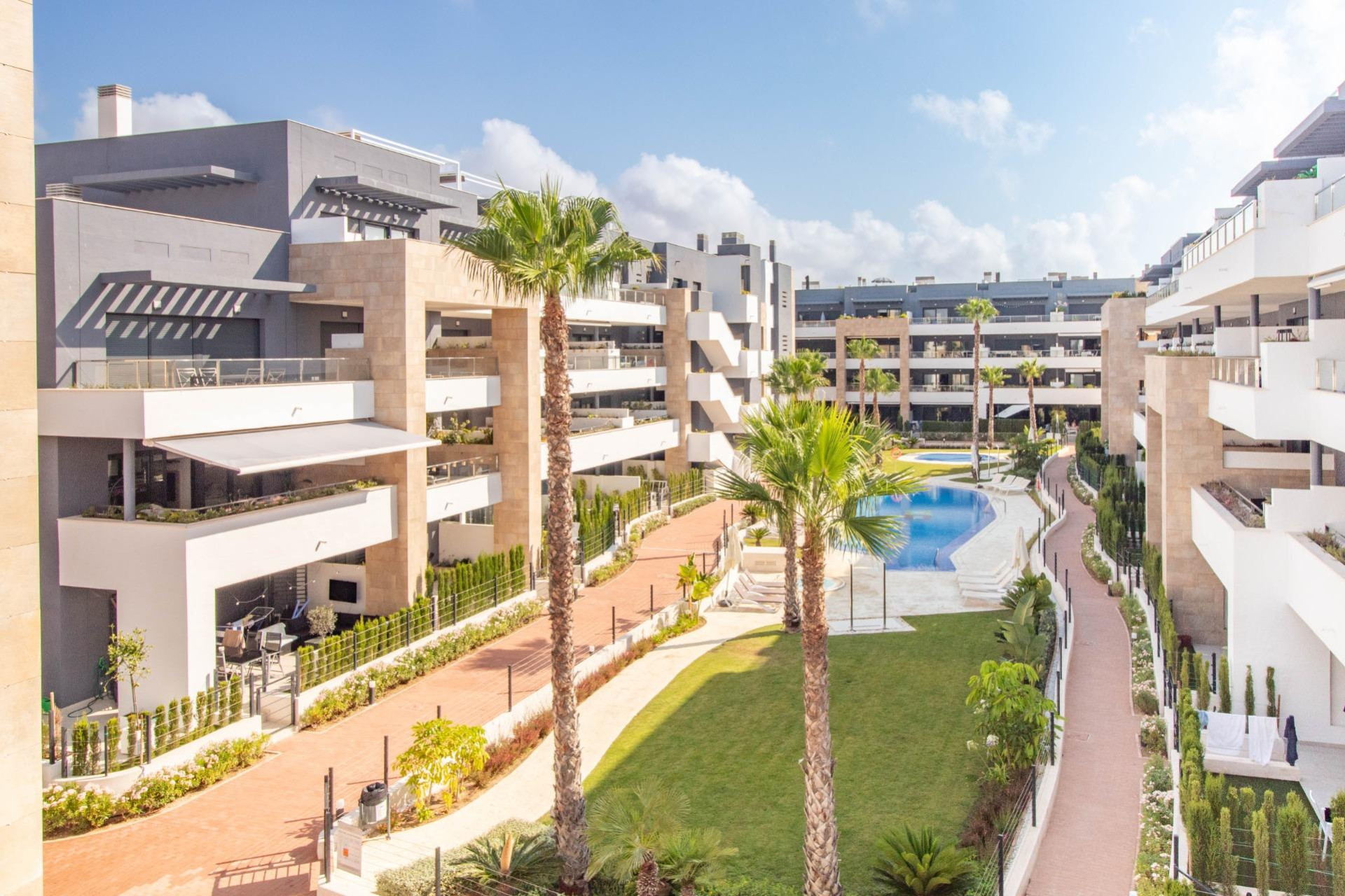 Resale - Apartment  - Orihuela Costa - Playa Flamenca