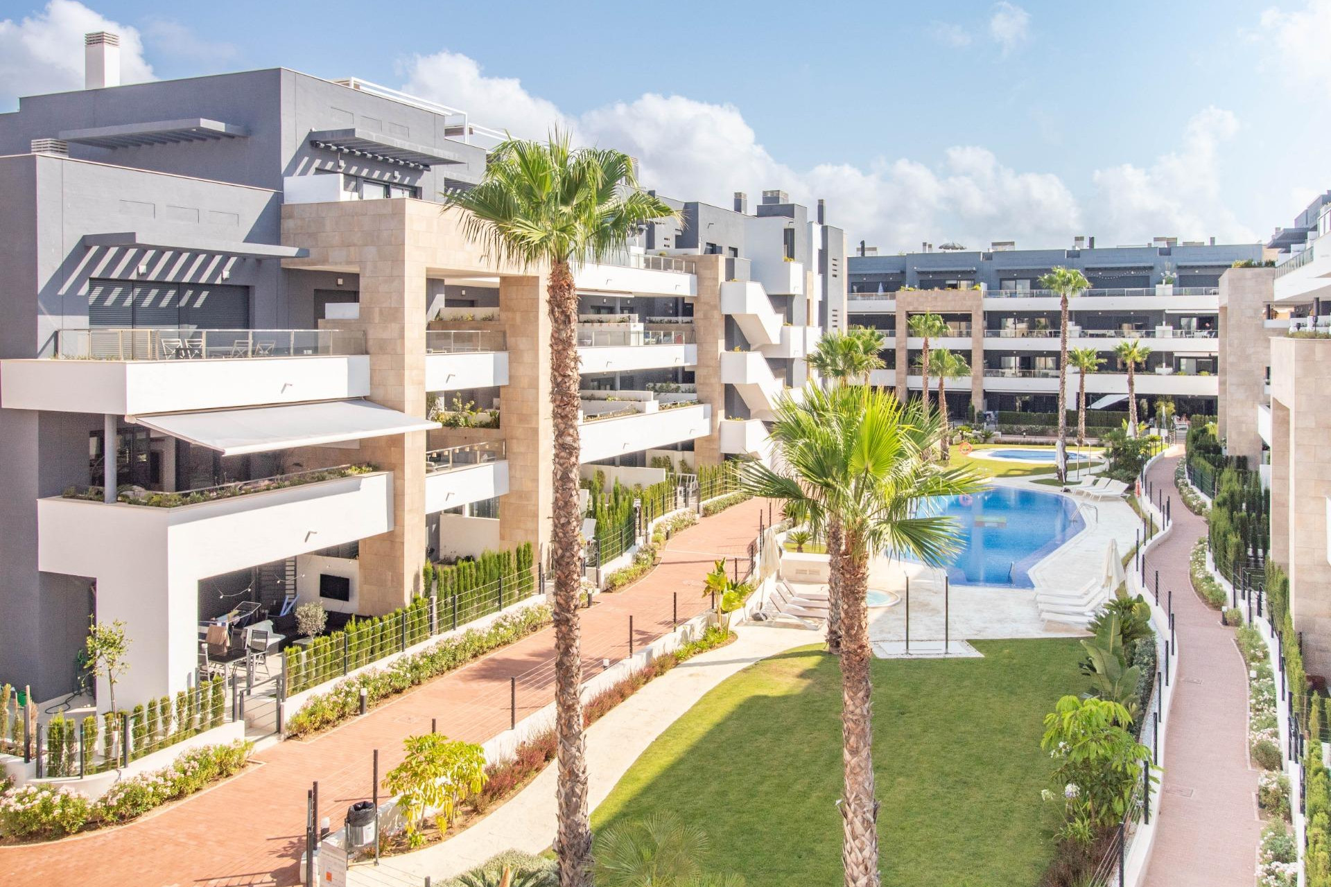 Resale - Apartment  - Orihuela Costa - Playa Flamenca