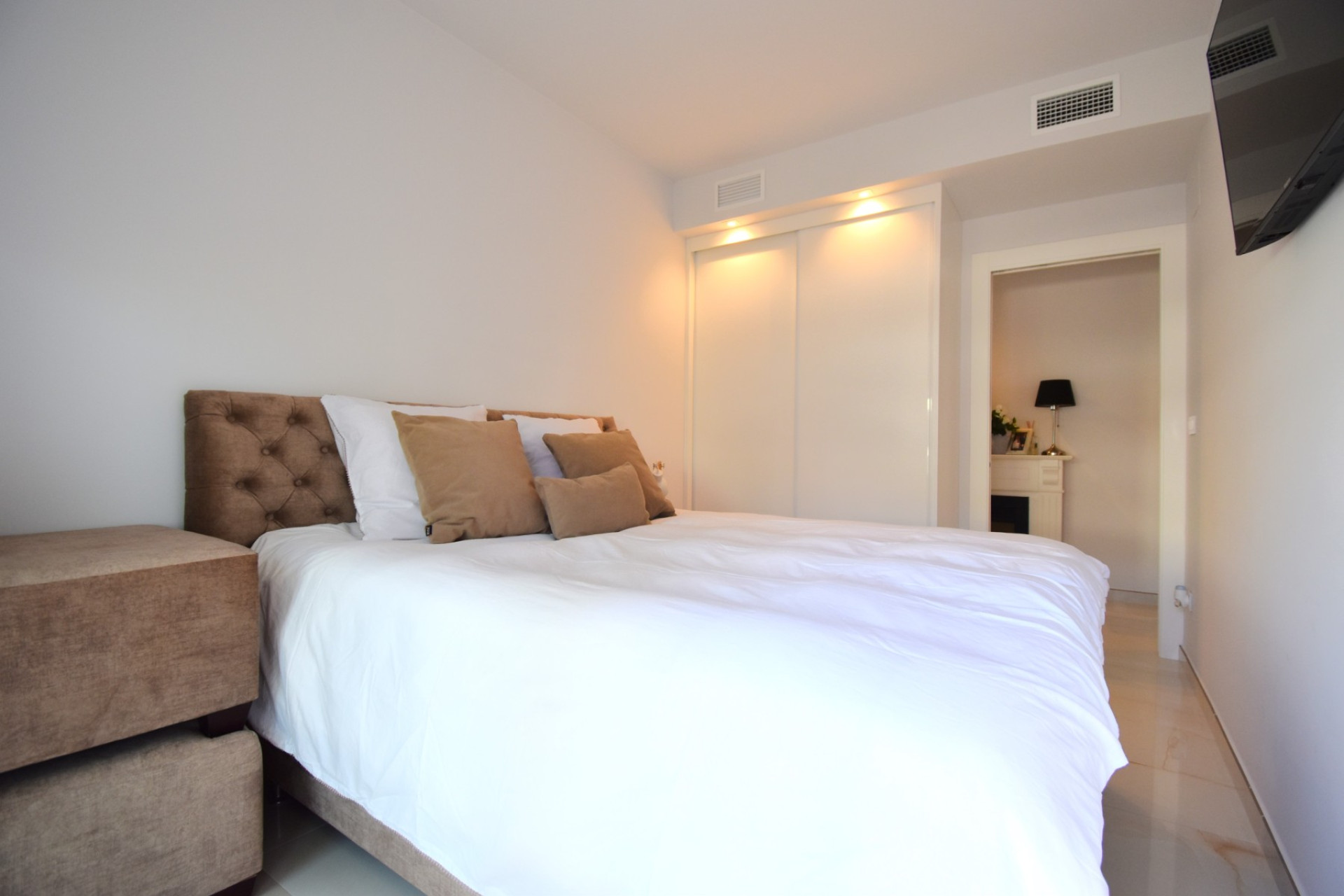 Resale - Apartment  - Orihuela Costa - Playa Flamenca