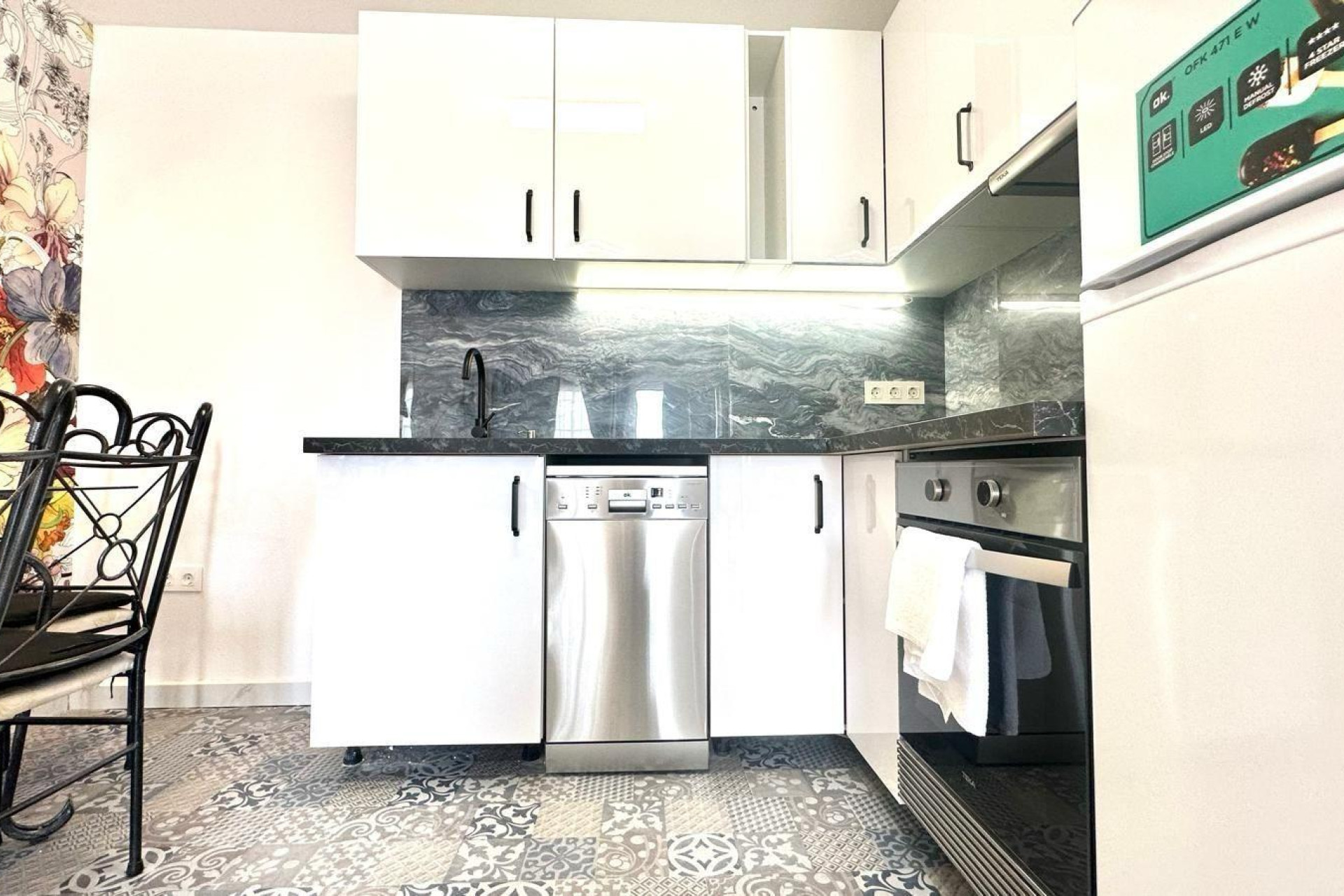 Resale - Apartment  - Orihuela Costa - Playa Flamenca