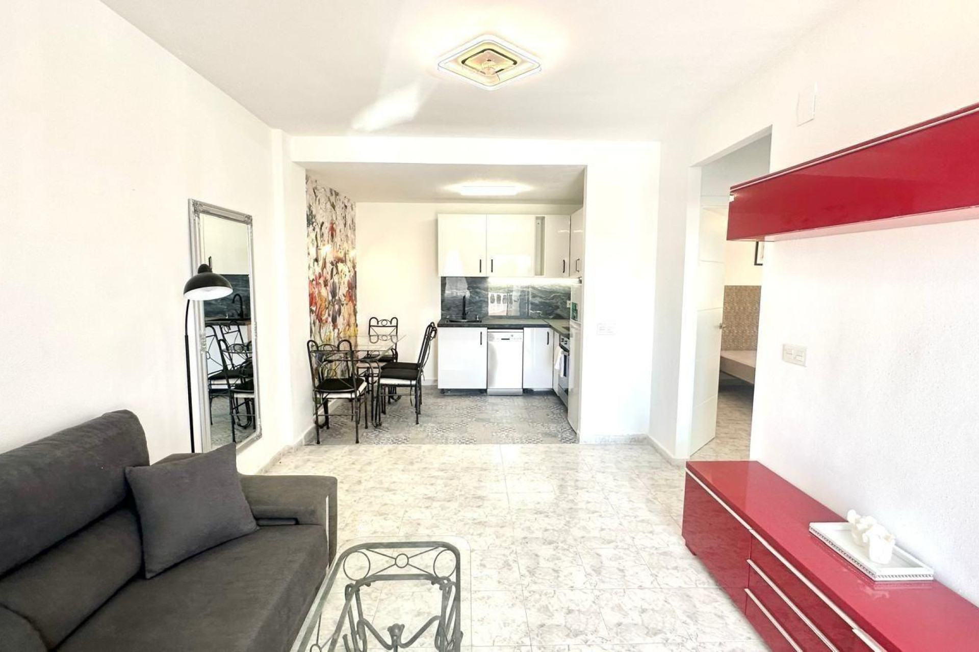 Resale - Apartment  - Orihuela Costa - Playa Flamenca