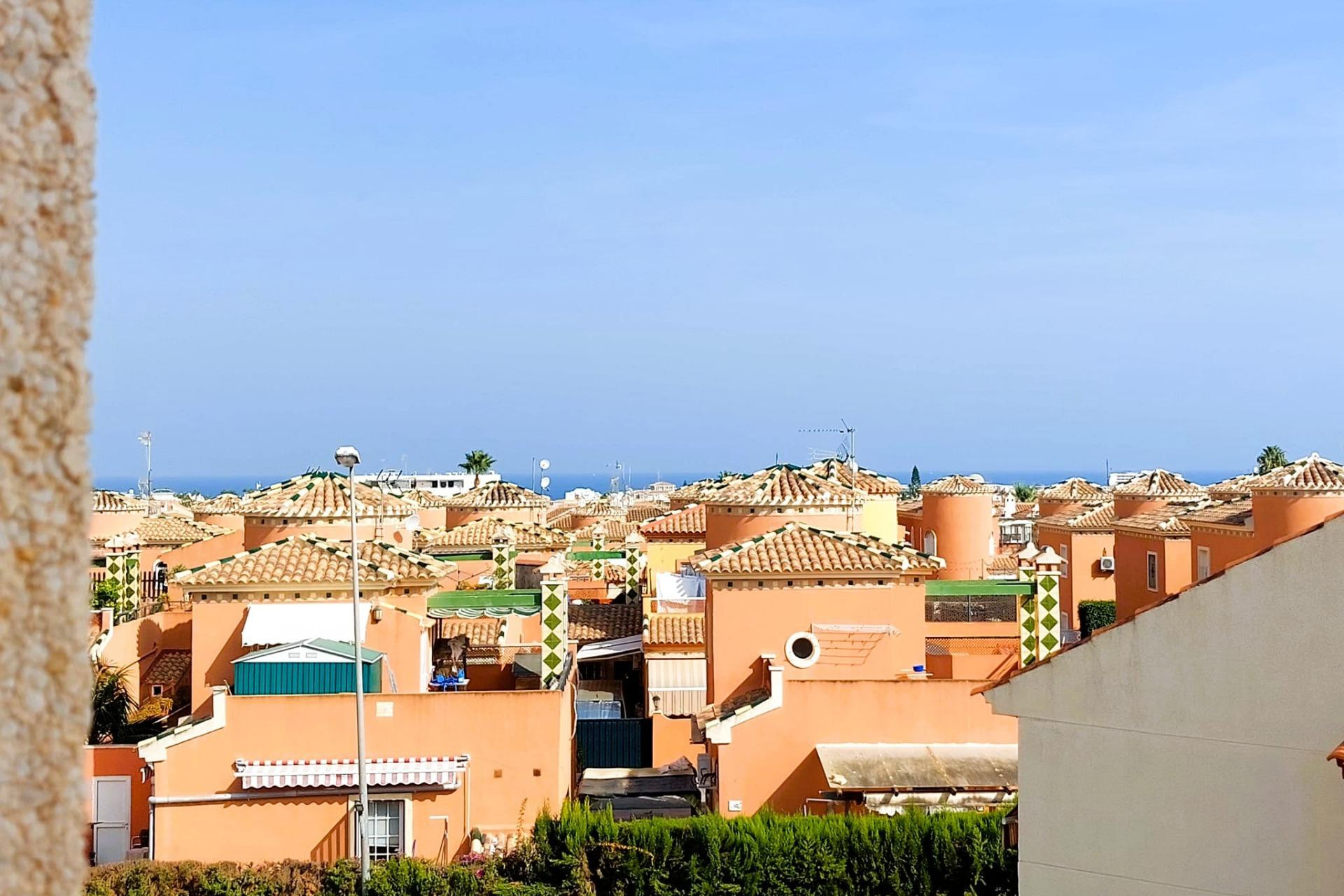 Resale - Apartment  - Orihuela Costa - Playa Flamenca