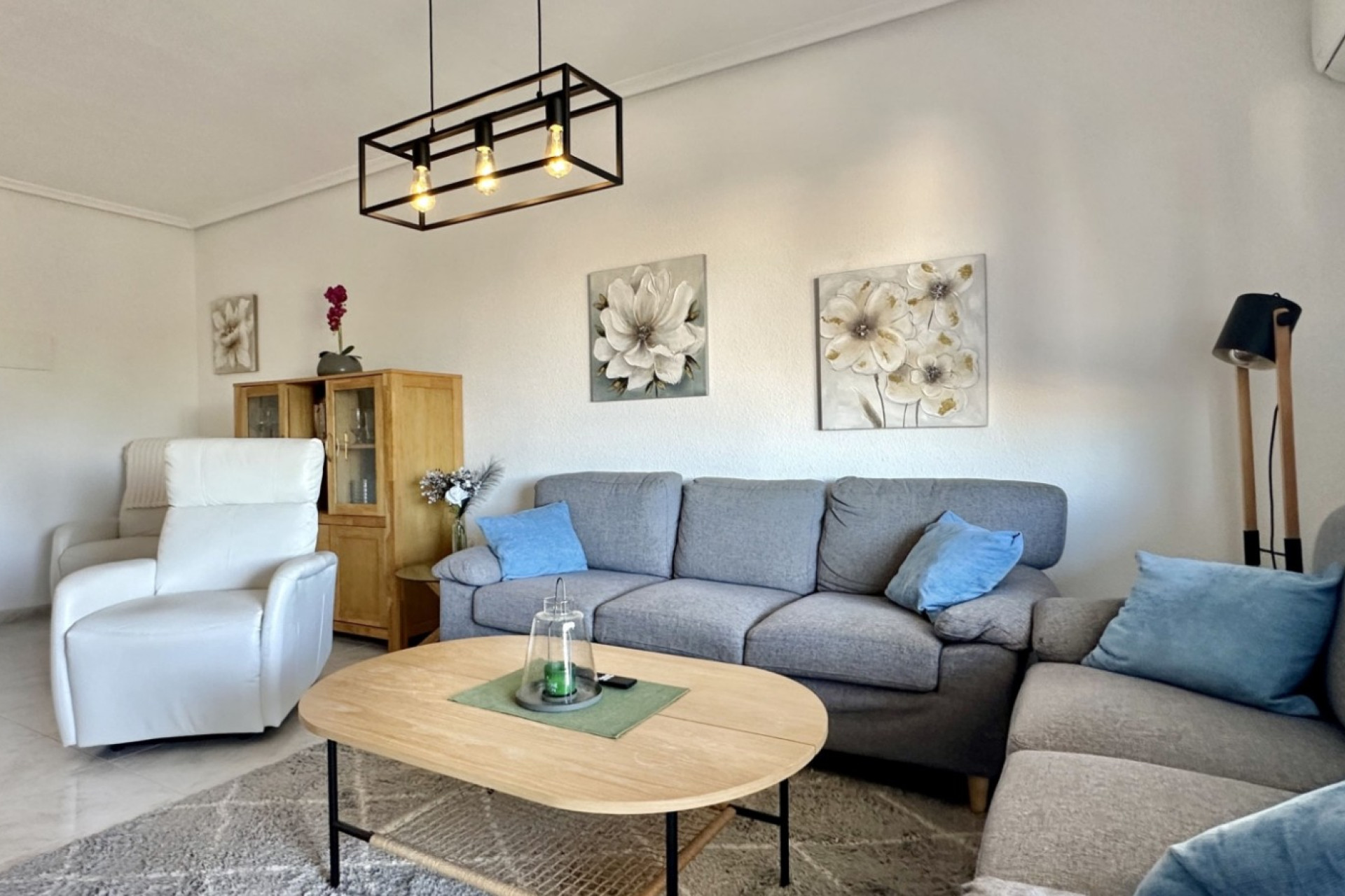 Resale - Apartment  - Orihuela Costa - Playa Flamenca