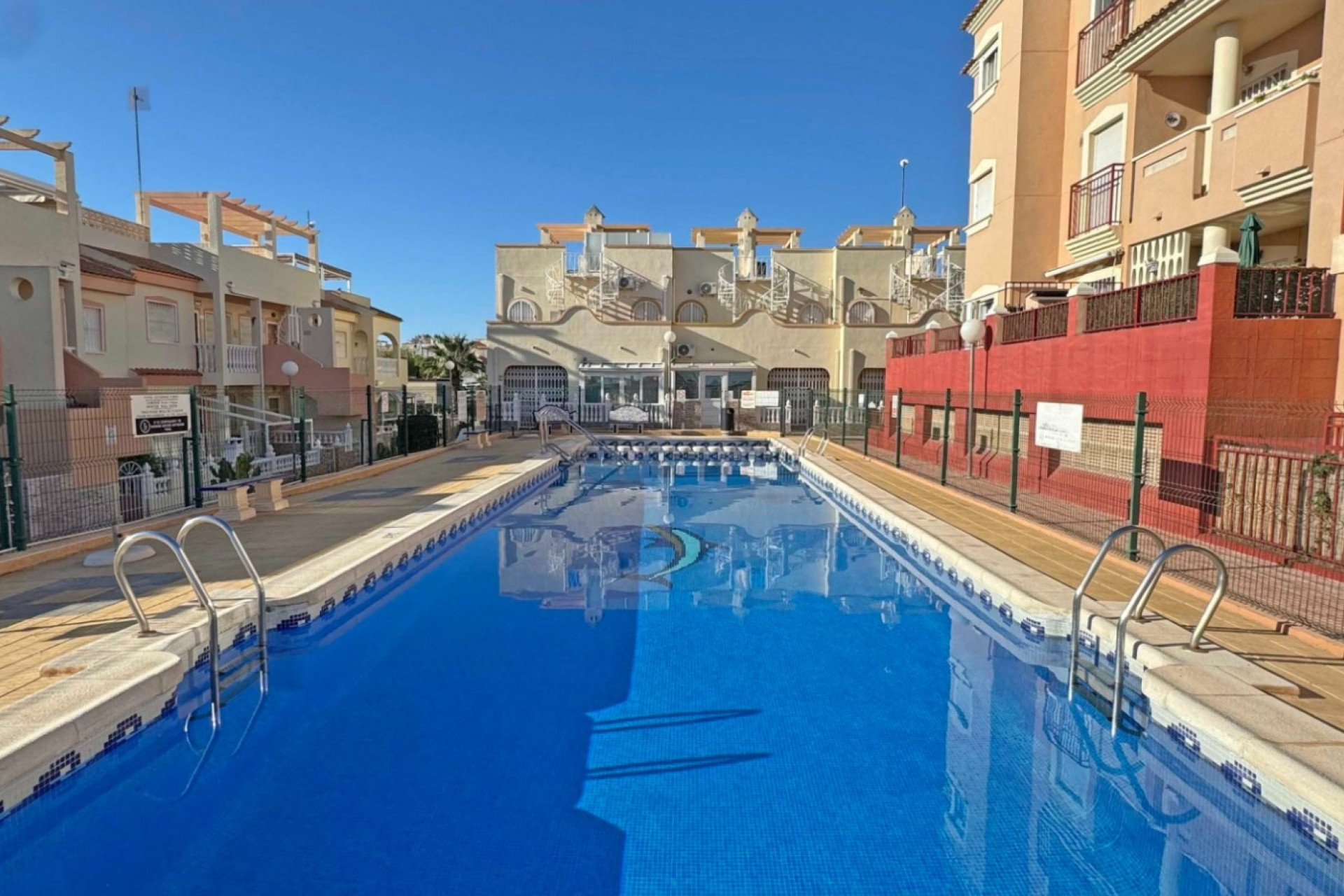 Resale - Apartment  - Orihuela Costa - Playa Flamenca