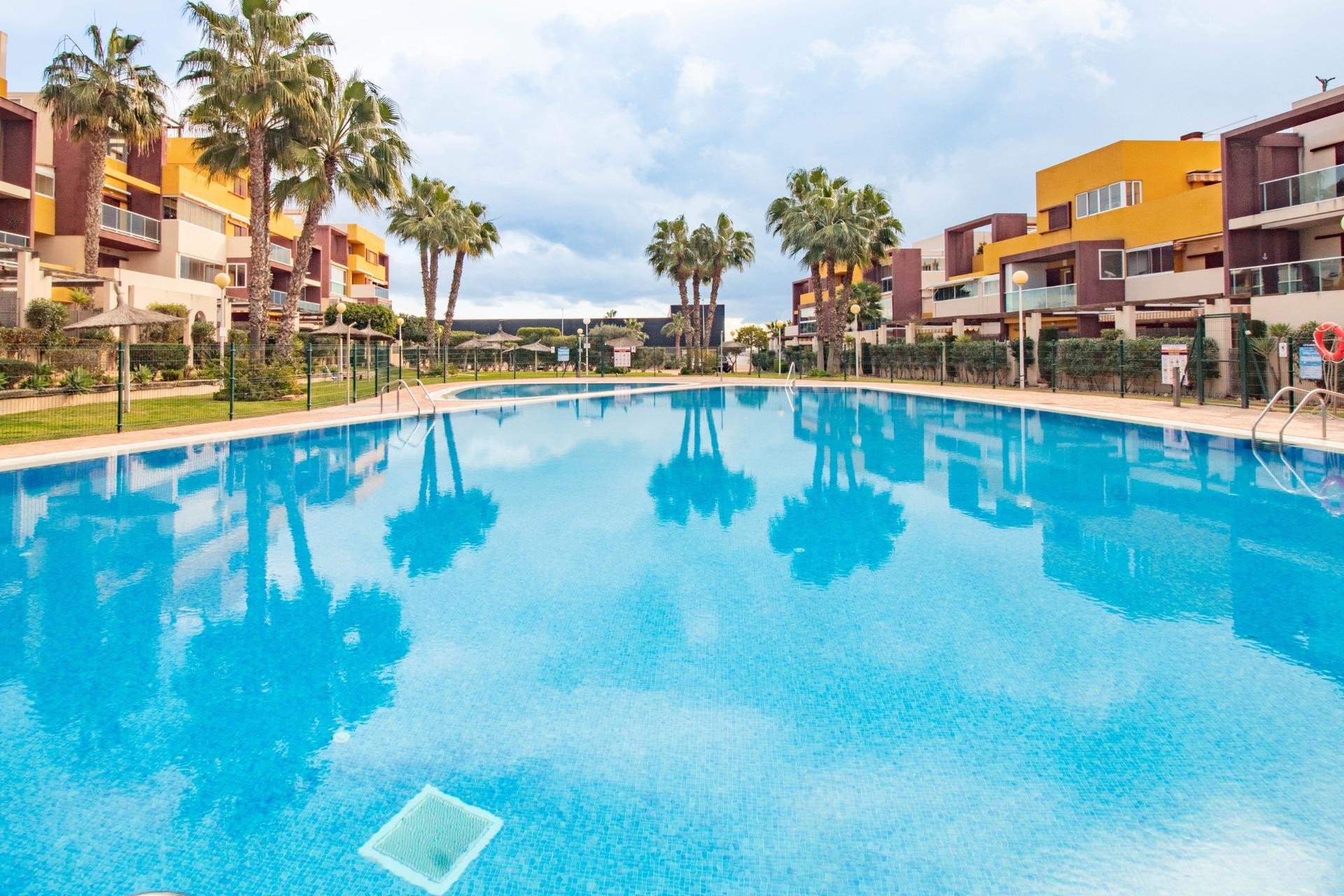 Resale - Apartment  - Orihuela Costa - Playa Flamenca
