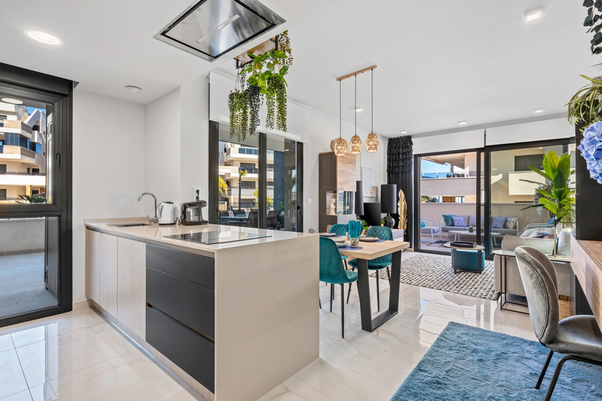 Resale - Apartment  - Orihuela Costa - Playa Flamenca