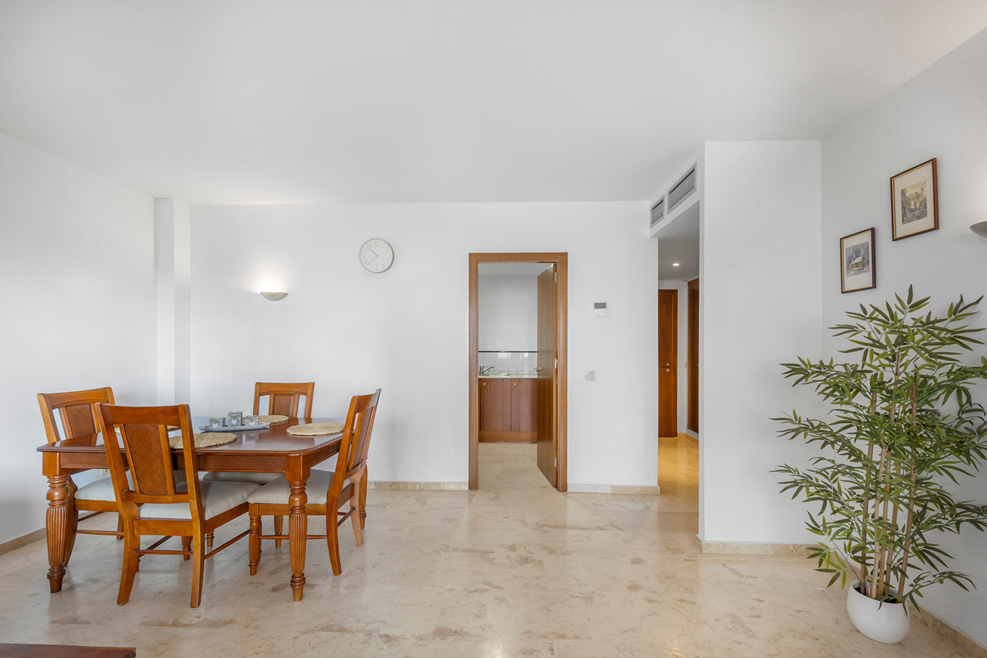 Resale - Apartment  - Orihuela Costa - Punta Prima