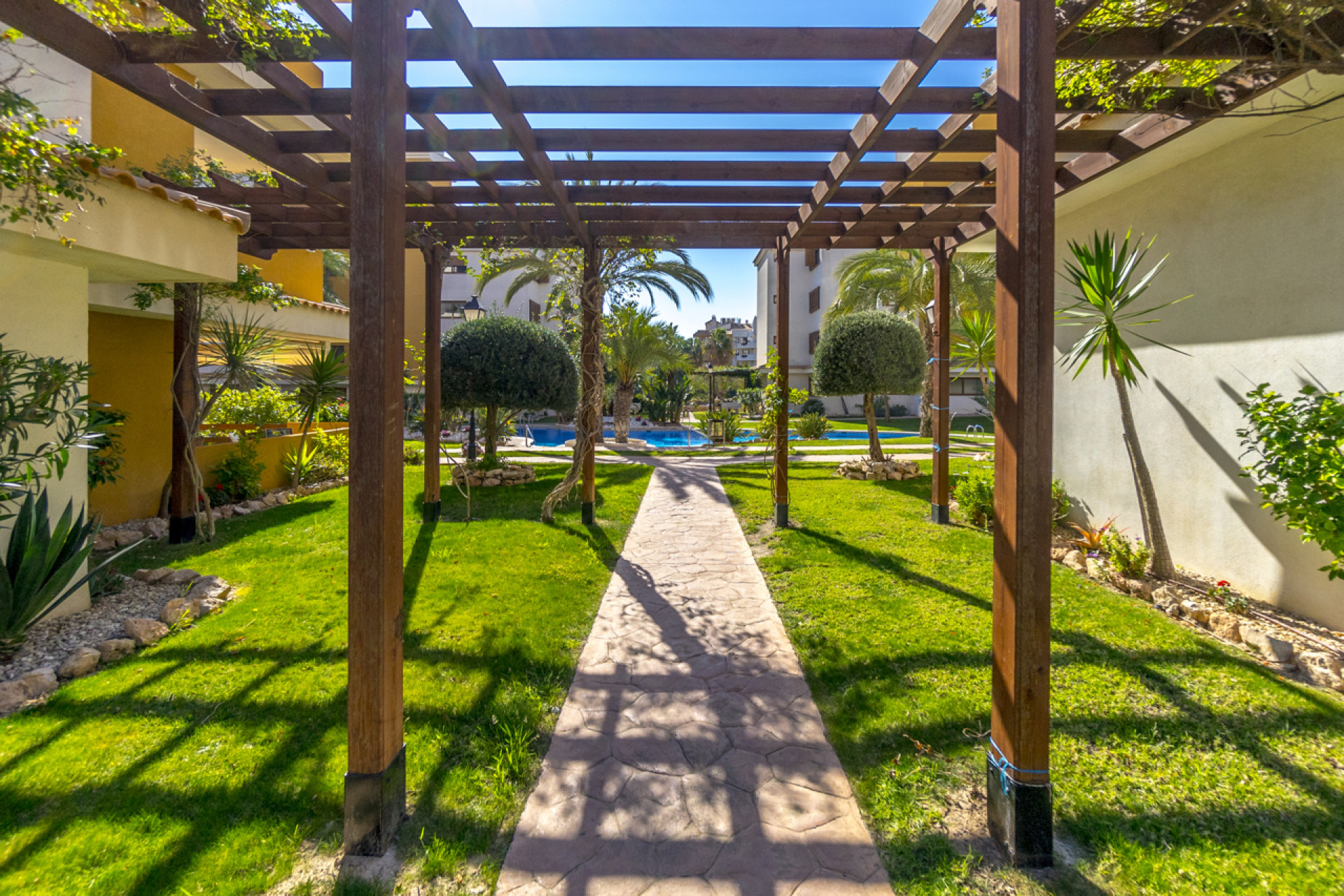 Resale - Apartment  - Orihuela Costa - Punta Prima