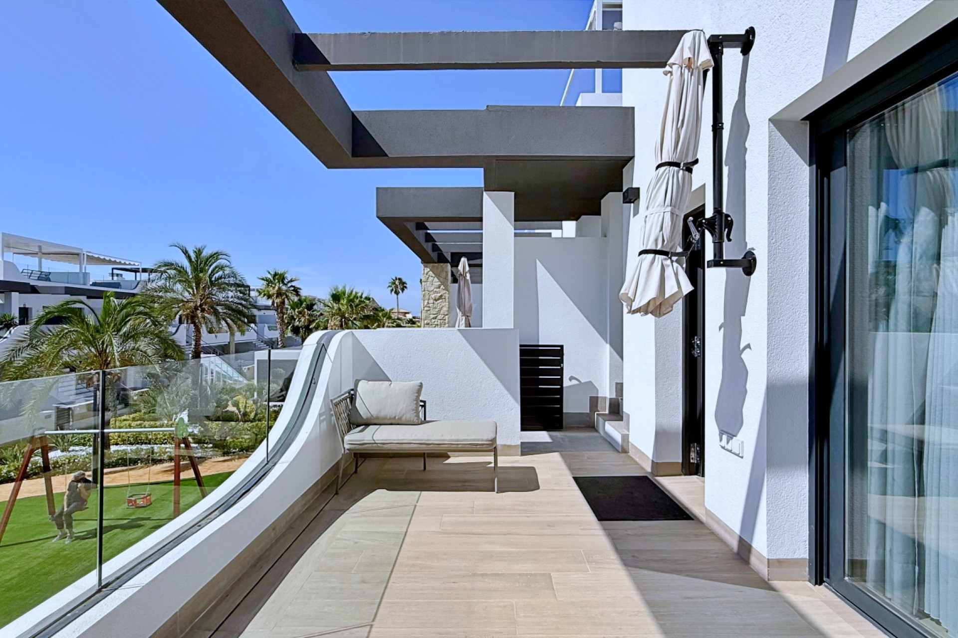 Resale - Apartment  - Orihuela Costa - Punta Prima