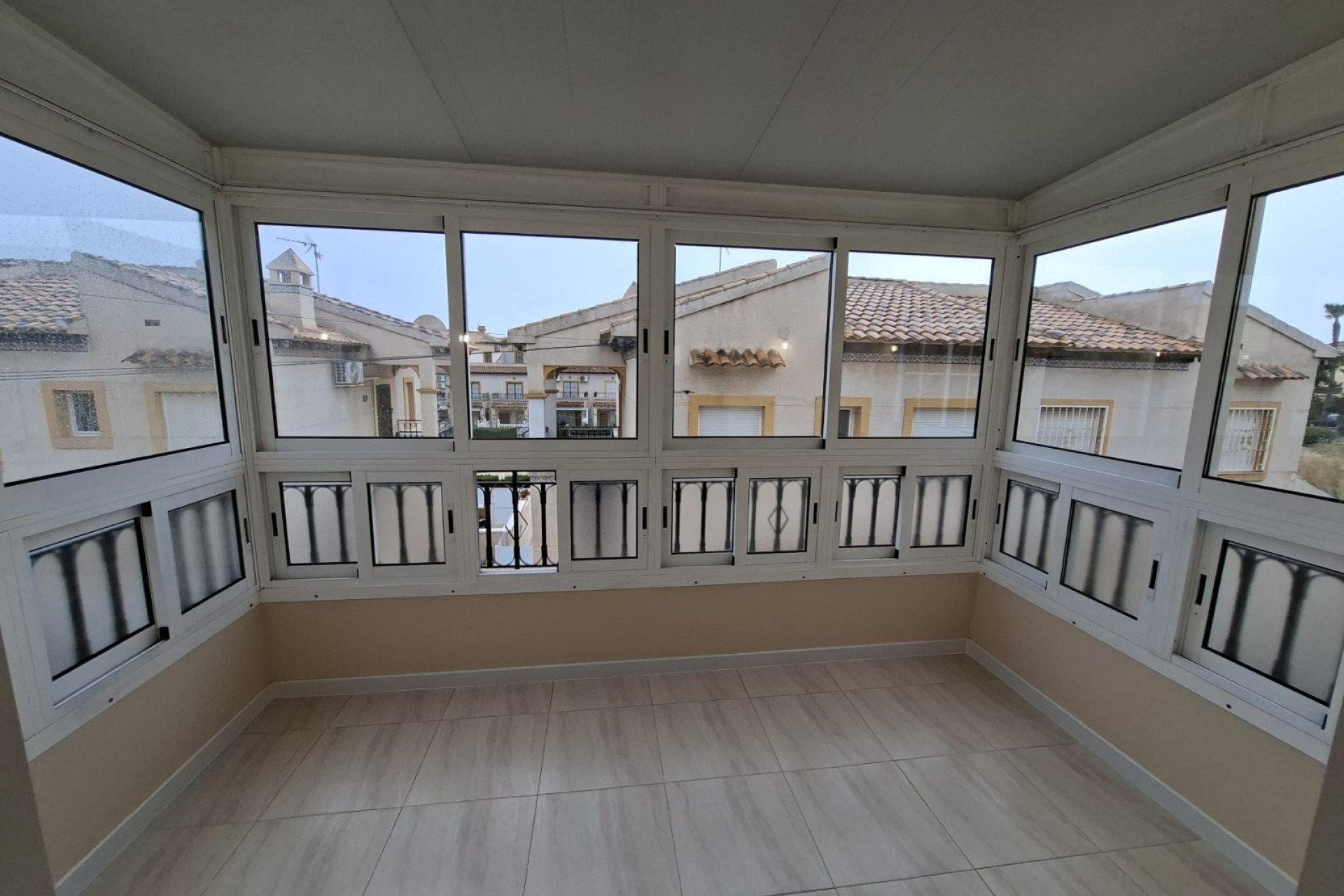 Resale - Apartment  - Orihuela Costa - Punta Prima