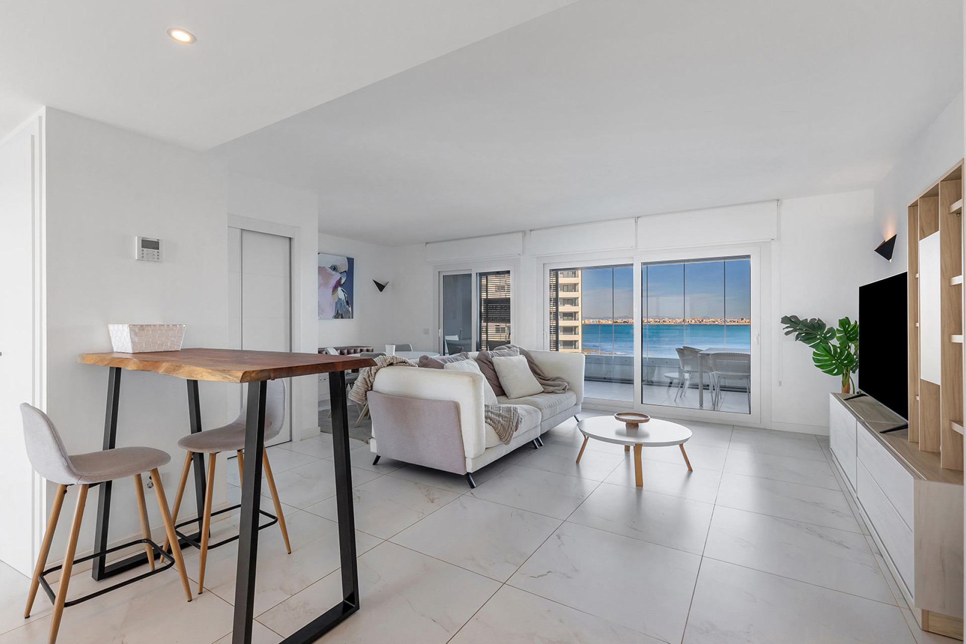 Resale - Apartment  - Orihuela Costa - Punta Prima