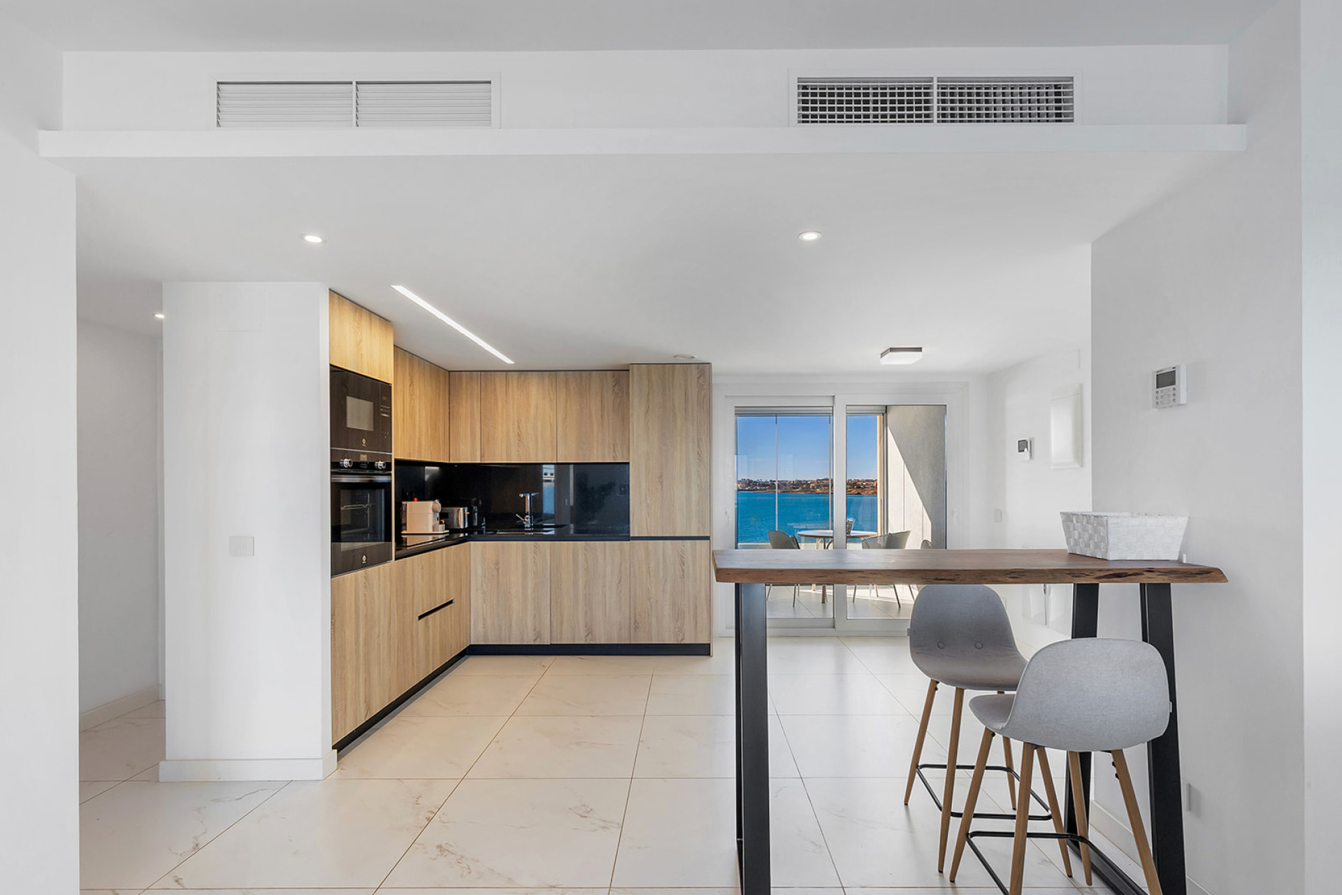 Resale - Apartment  - Orihuela Costa - Punta Prima