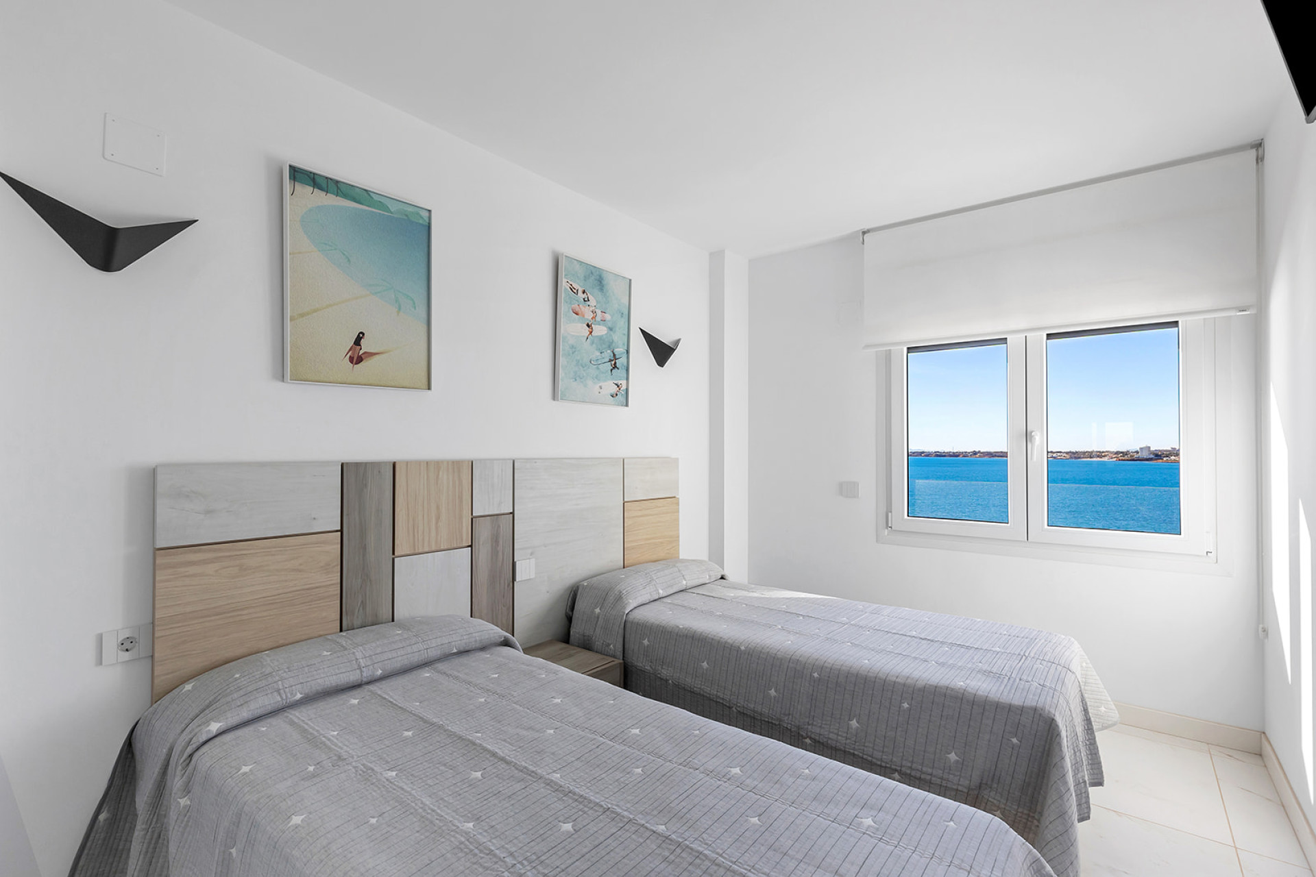 Resale - Apartment  - Orihuela Costa - Punta Prima
