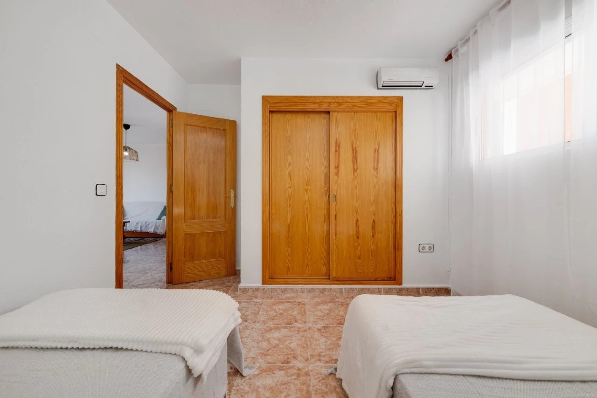 Resale - Apartment  - Orihuela Costa - Punta Prima