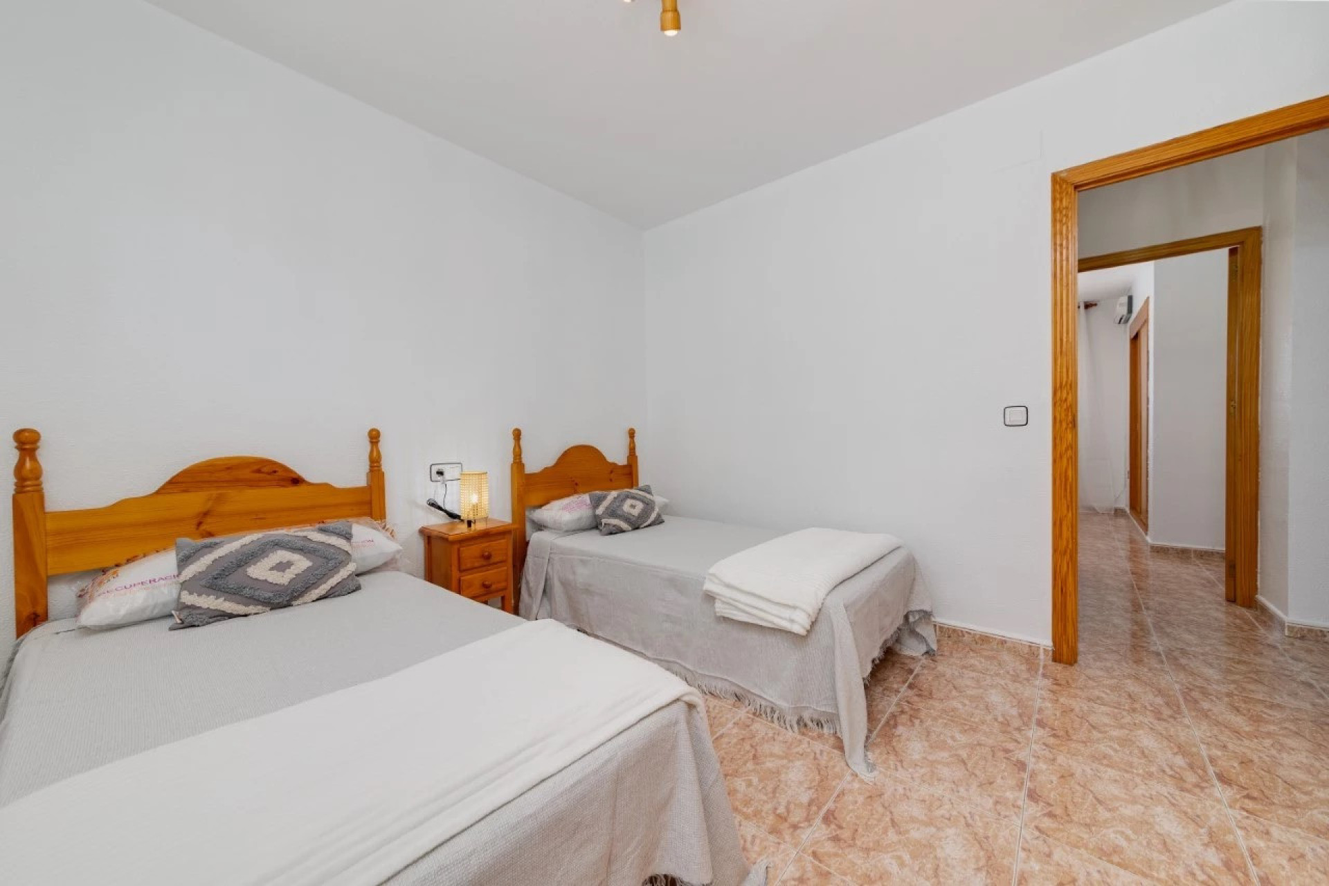 Resale - Apartment  - Orihuela Costa - Punta Prima