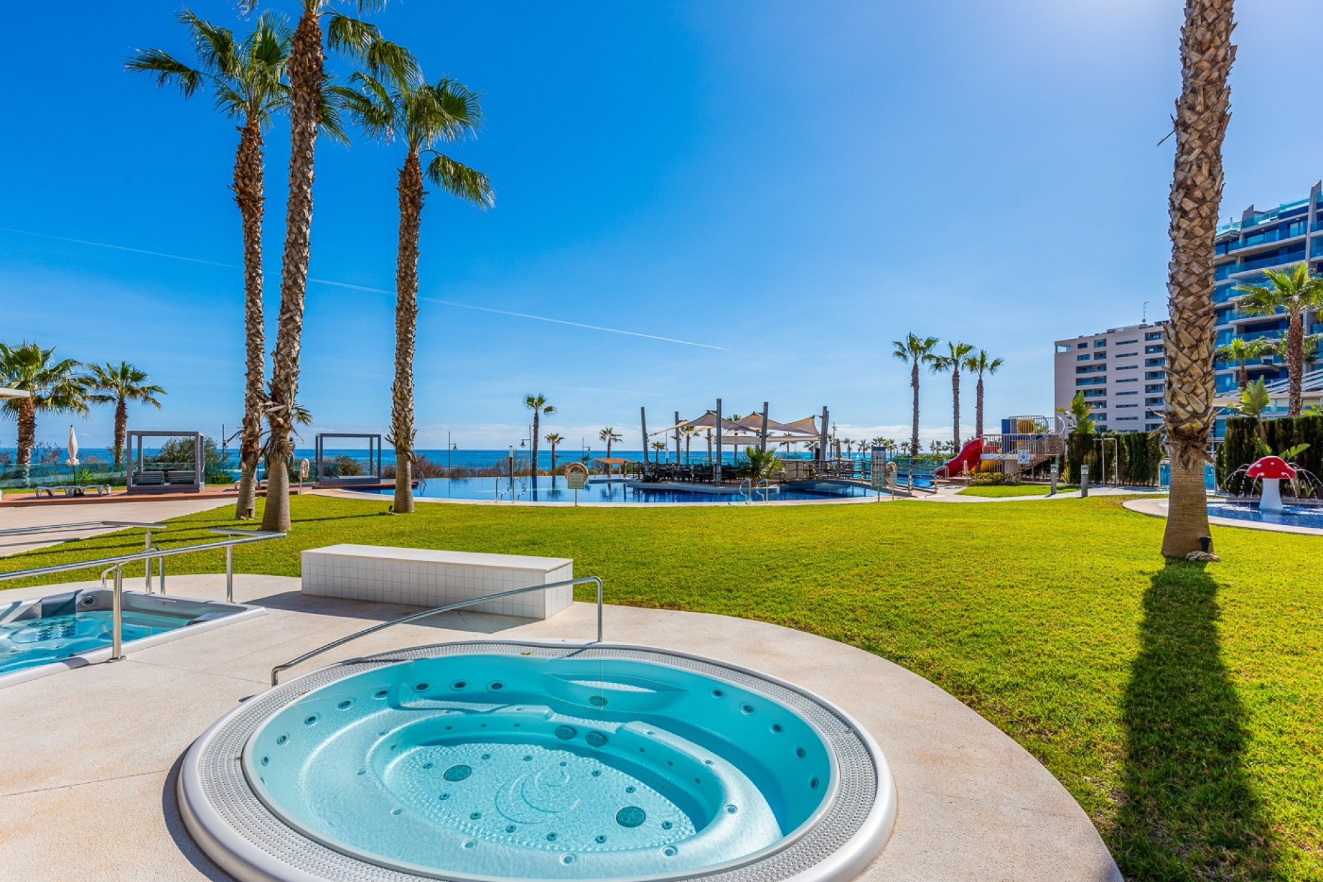 Resale - Apartment  - Orihuela Costa - Punta Prima