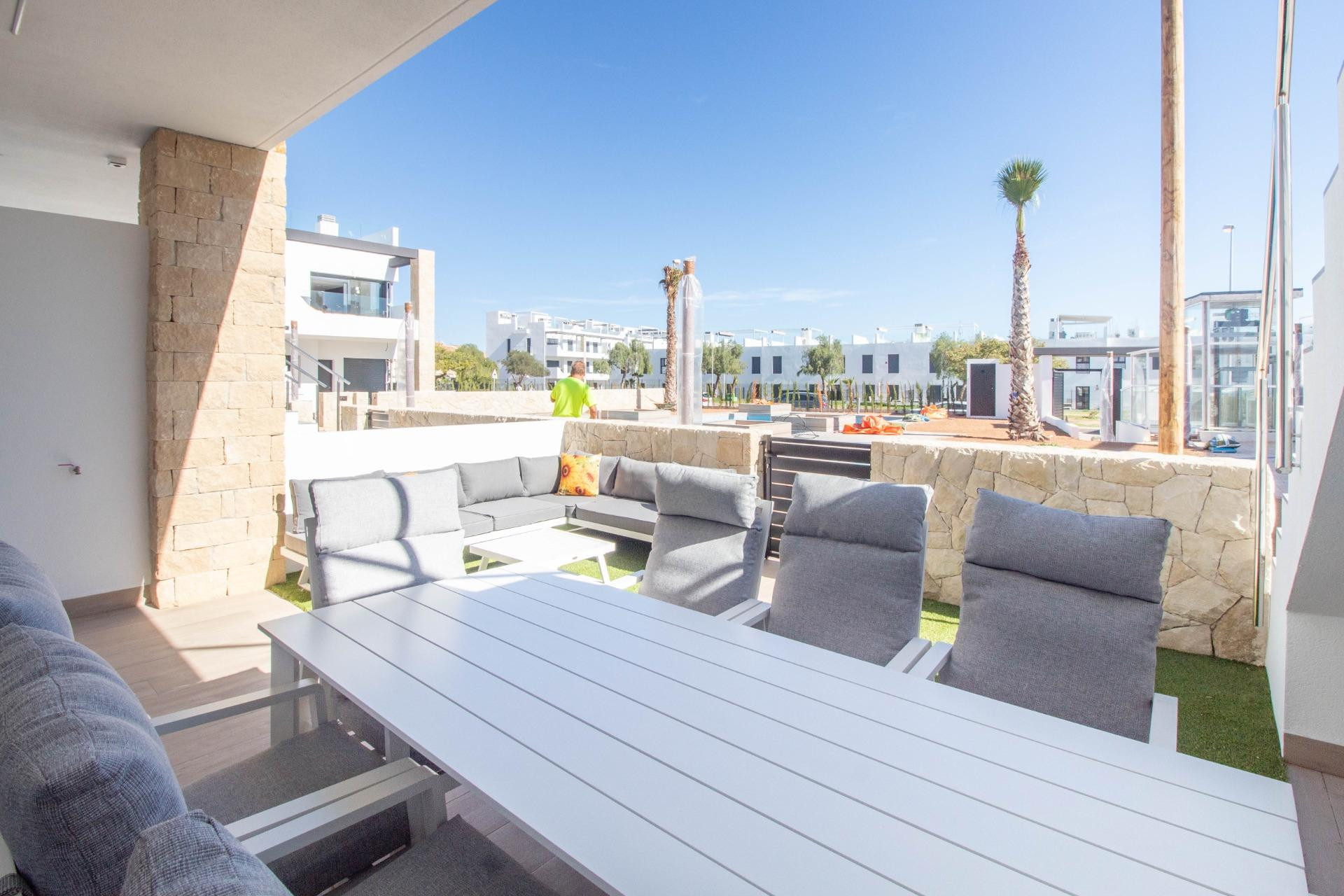 Resale - Apartment  - Orihuela Costa - Punta Prima