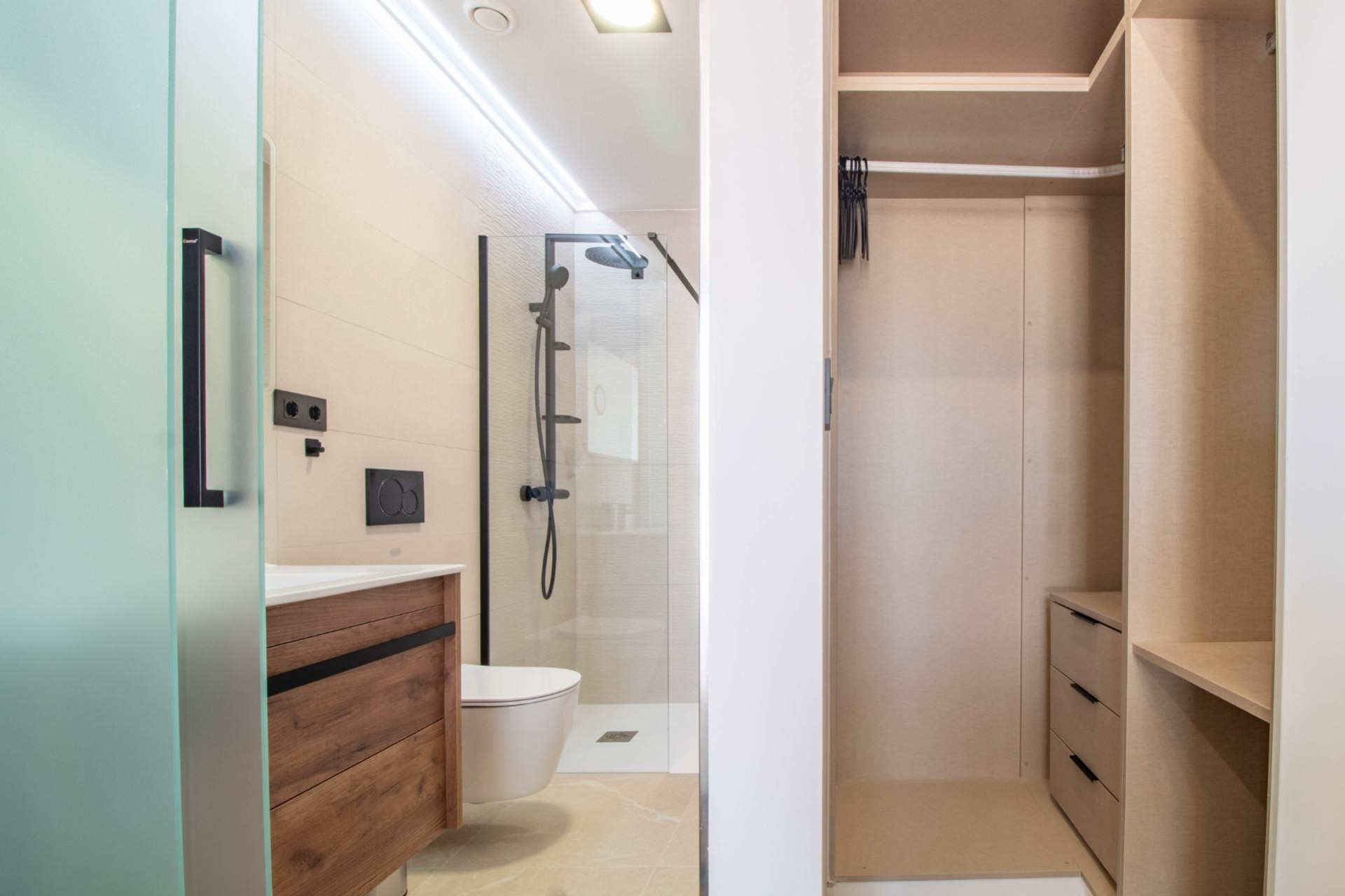 Resale - Apartment  - Orihuela Costa - Punta Prima