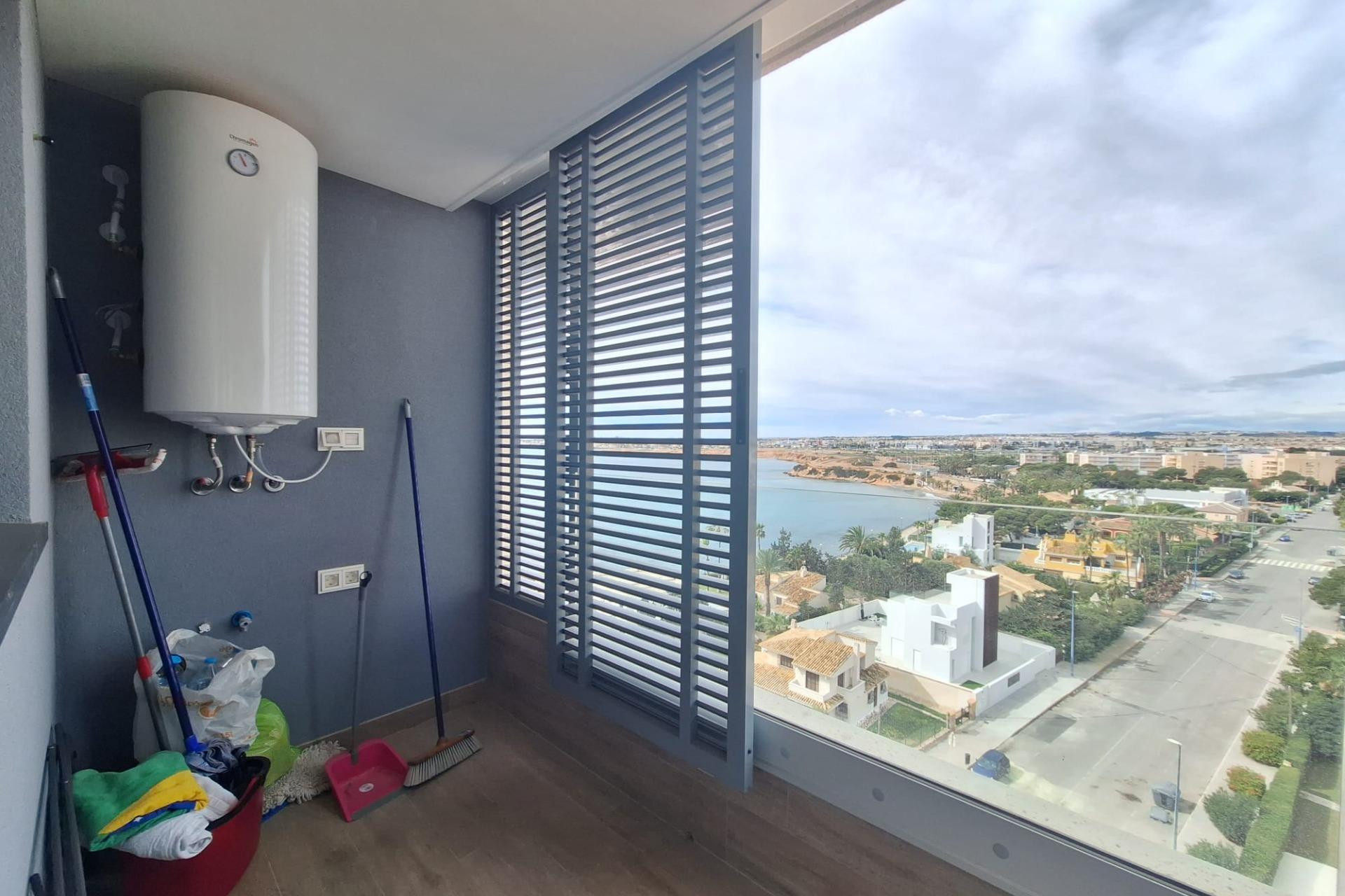 Resale - Apartment  - Orihuela Costa - Punta Prima