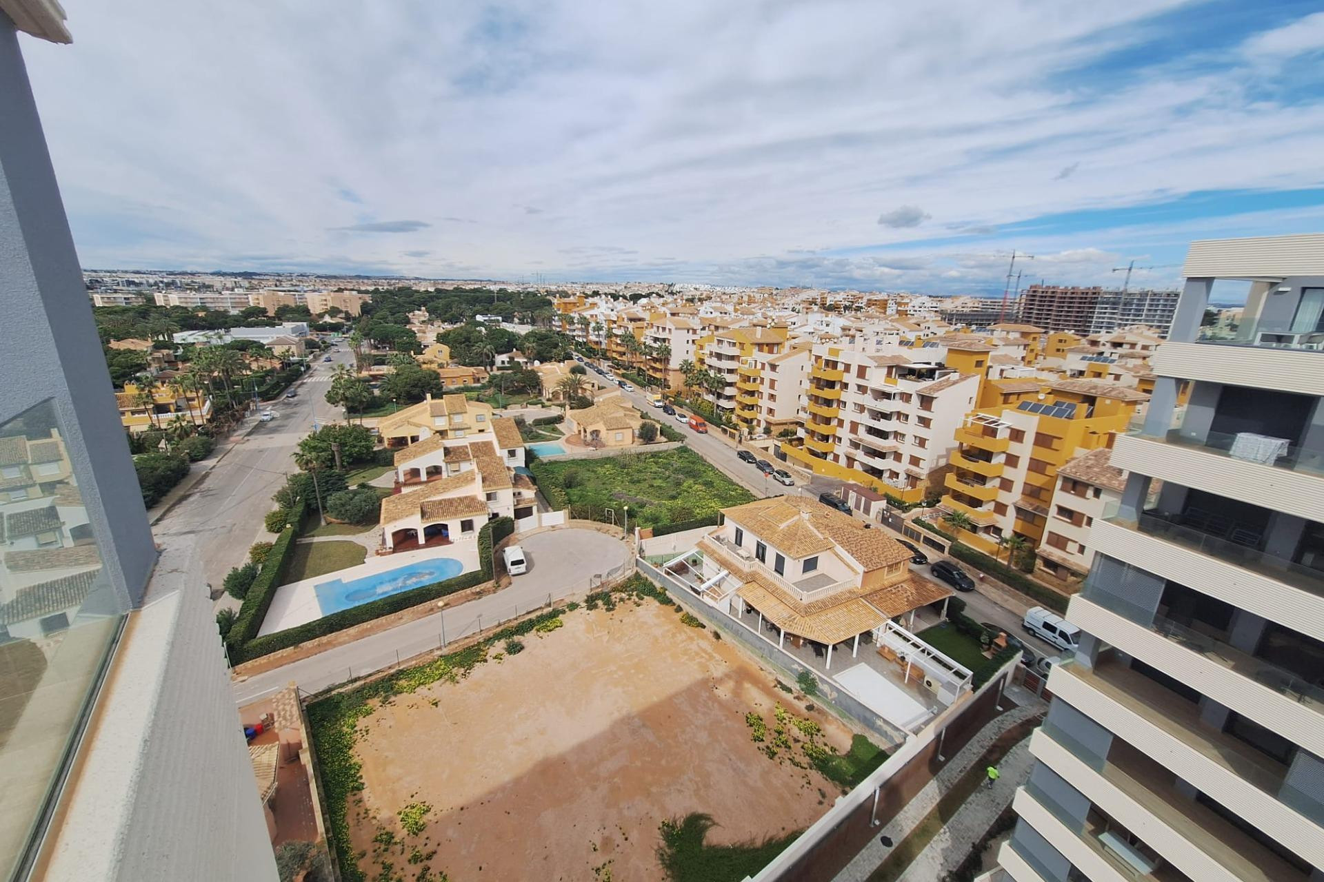 Resale - Apartment  - Orihuela Costa - Punta Prima