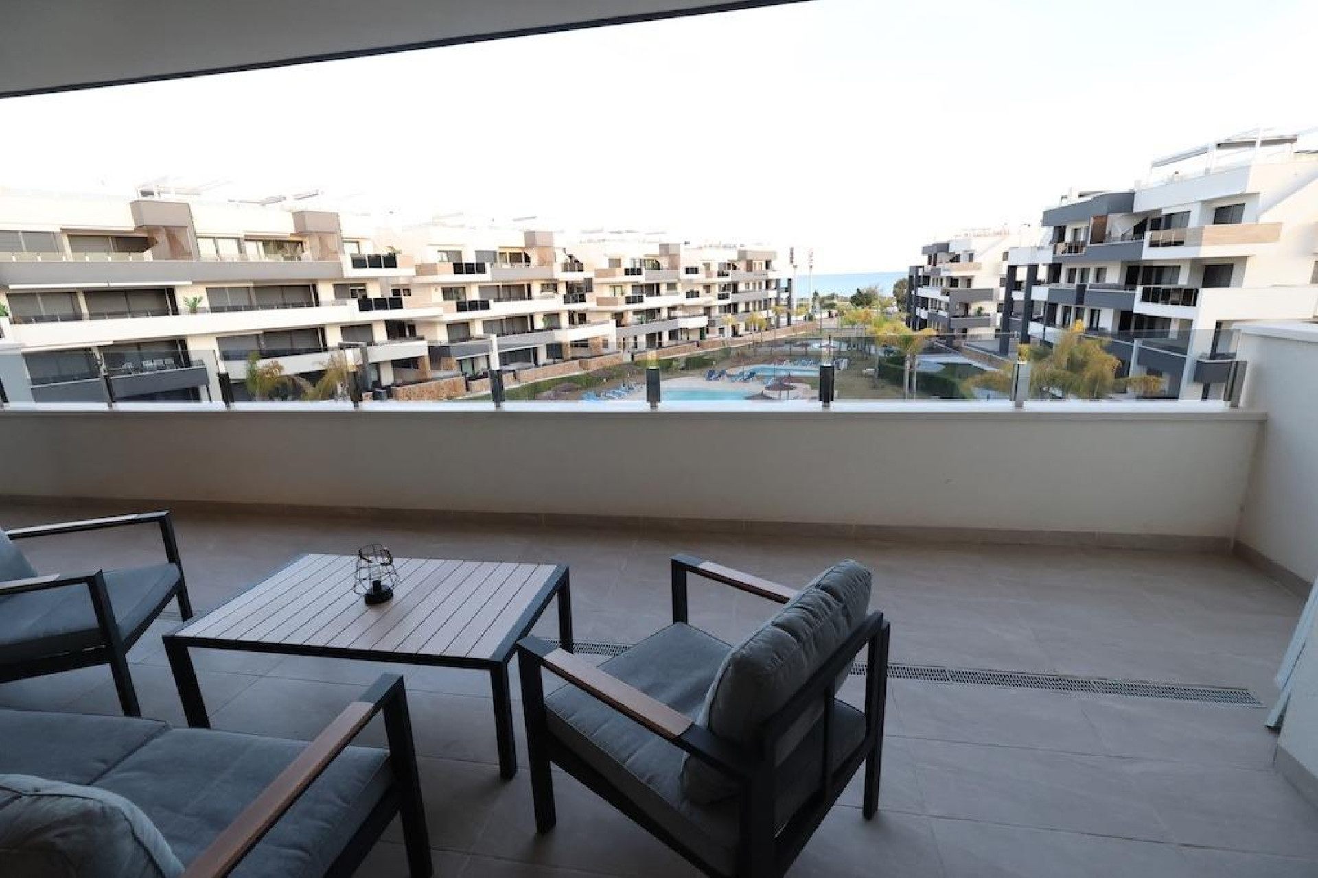 Resale - Apartment  - Orihuela Costa - Punta Prima
