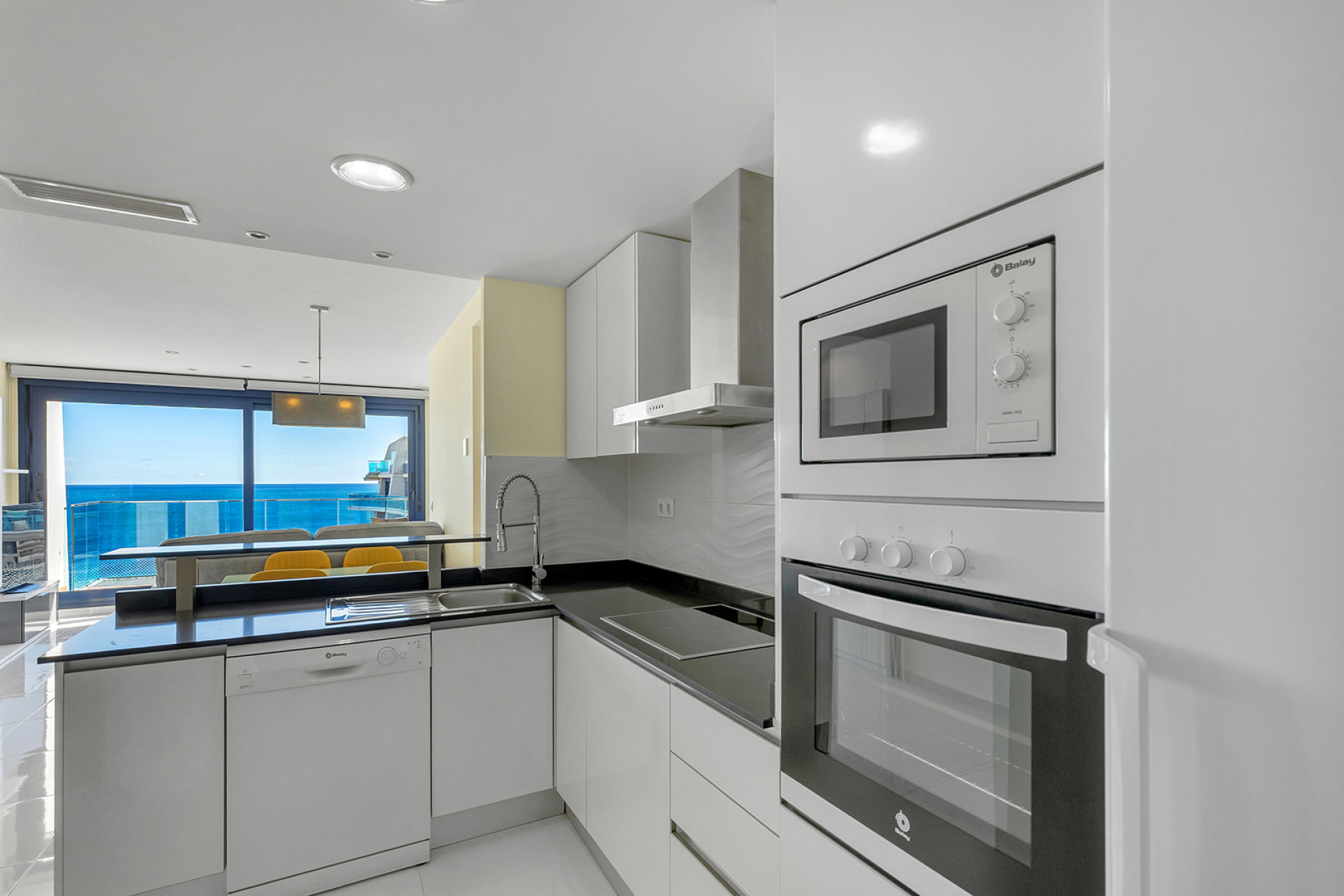 Resale - Apartment  - Orihuela Costa - Punta Prima