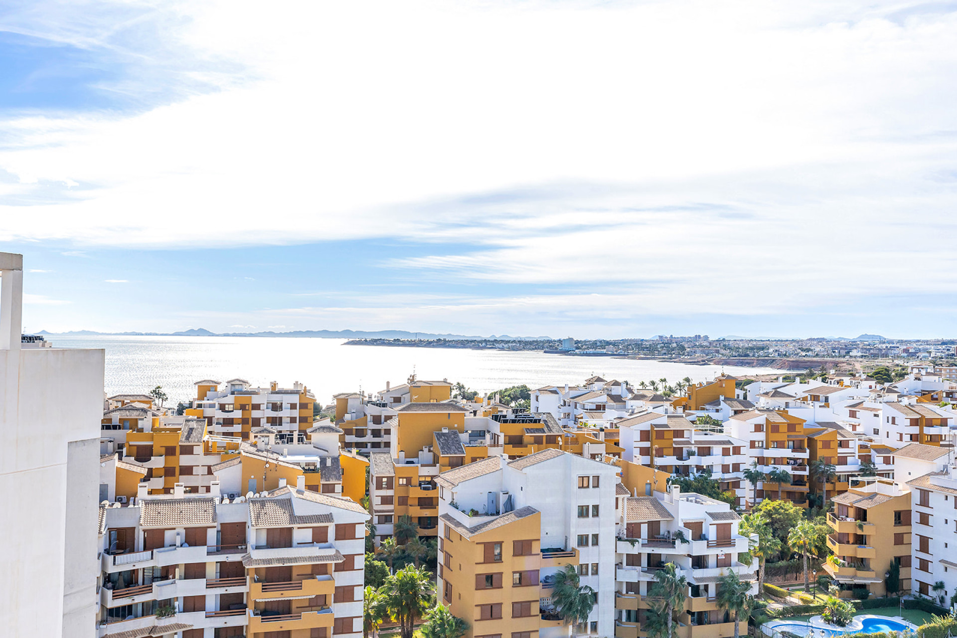 Resale - Apartment  - Orihuela Costa - Punta Prima