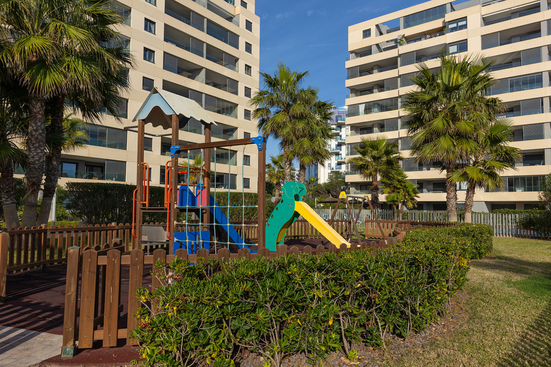 Resale - Apartment  - Orihuela Costa - Punta Prima