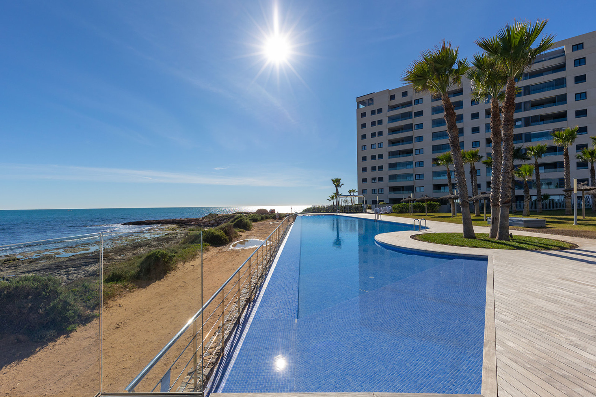 Resale - Apartment  - Orihuela Costa - Punta Prima