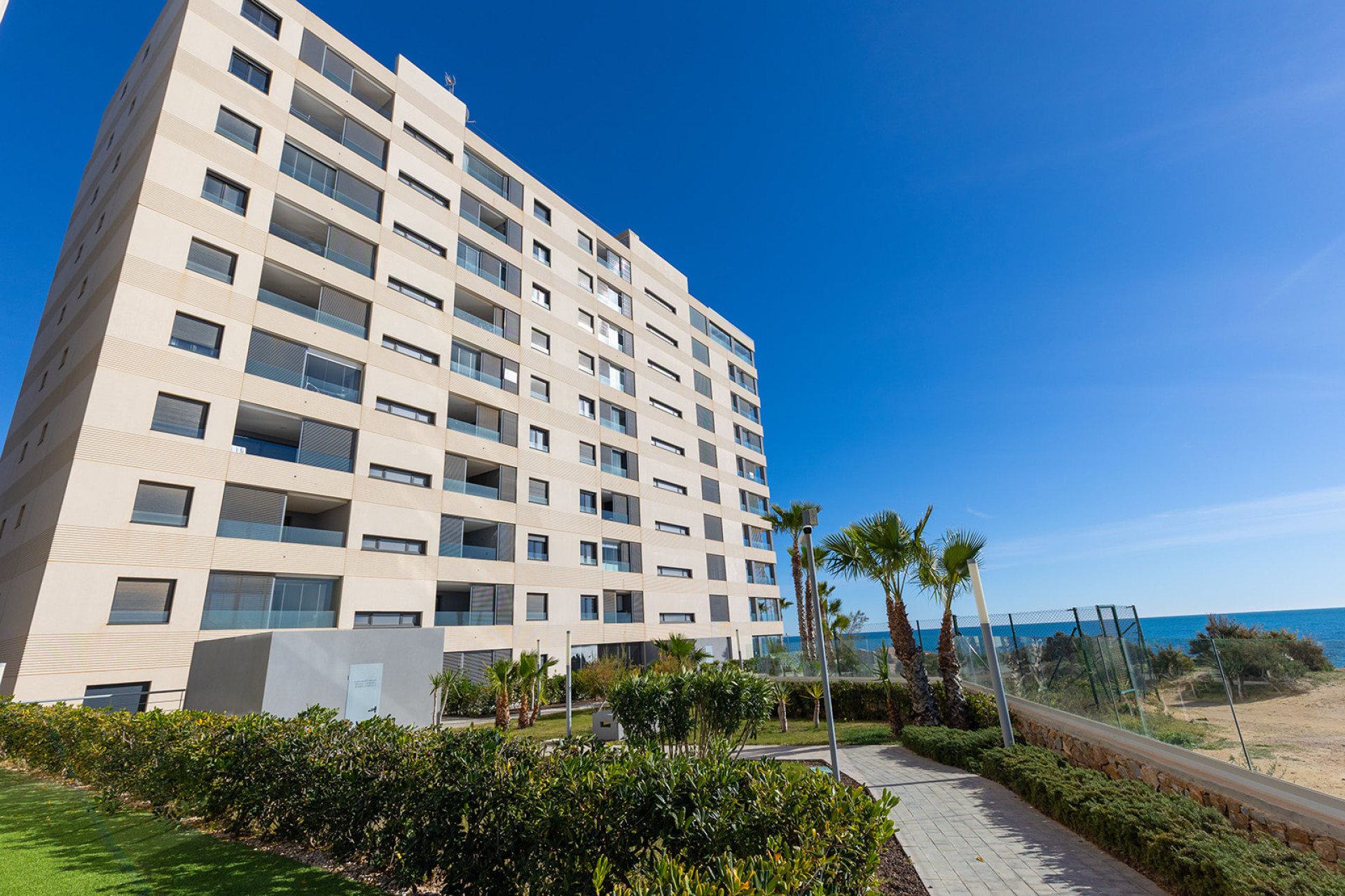 Resale - Apartment  - Orihuela Costa - Punta Prima