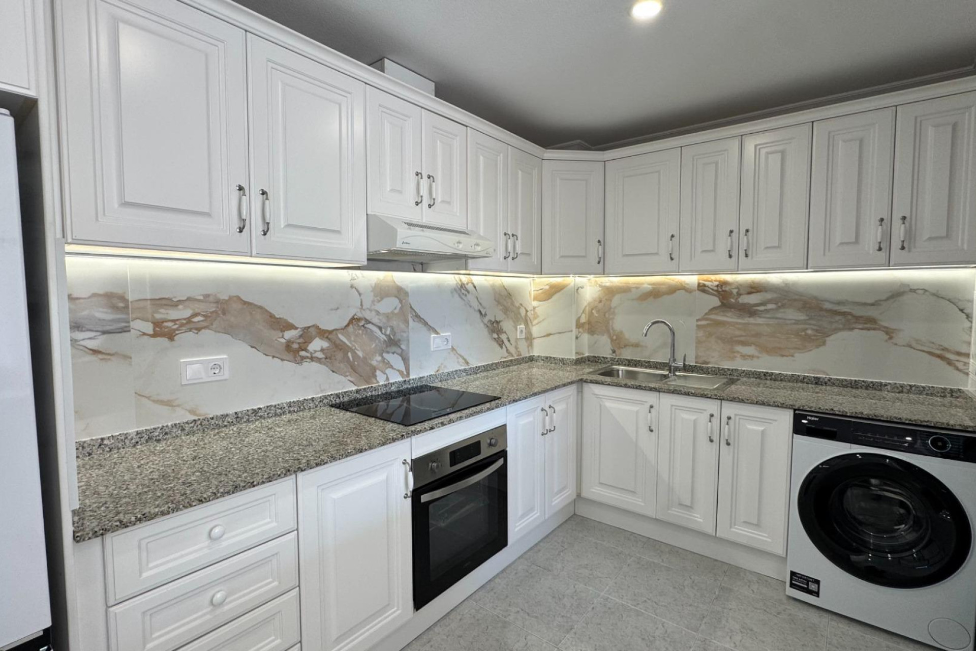 Resale - Apartment  - Orihuela Costa - Villamartín-Las Filipinas