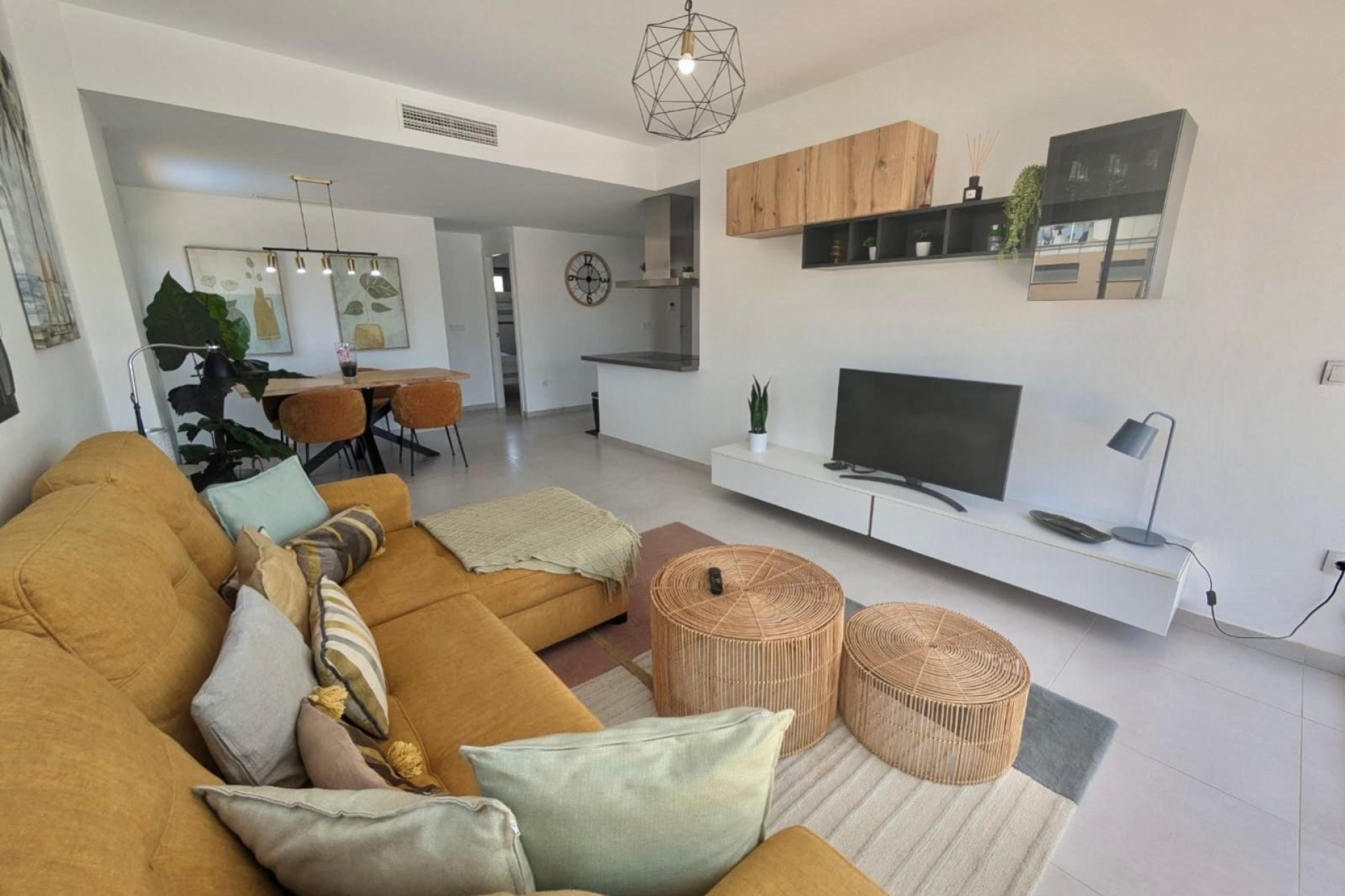 Resale - Apartment  - Orihuela Costa - Villamartin