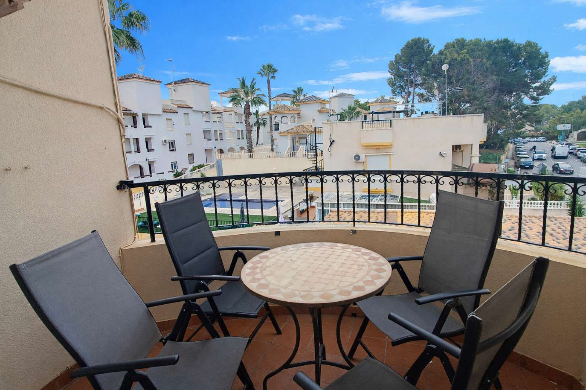 Resale - Apartment  - Orihuela Costa - Villamartin