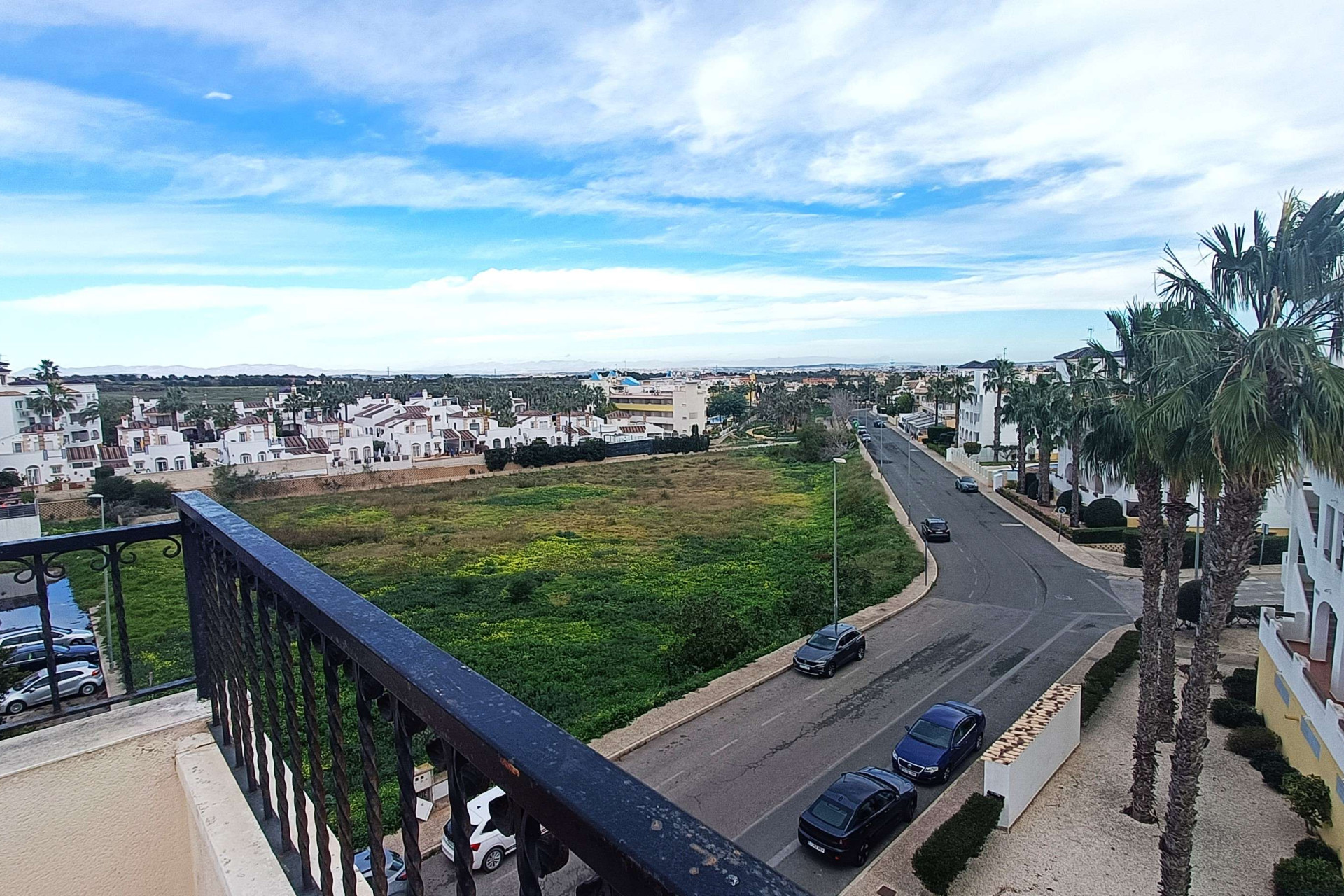 Resale - Apartment  - Orihuela Costa - Villamartin