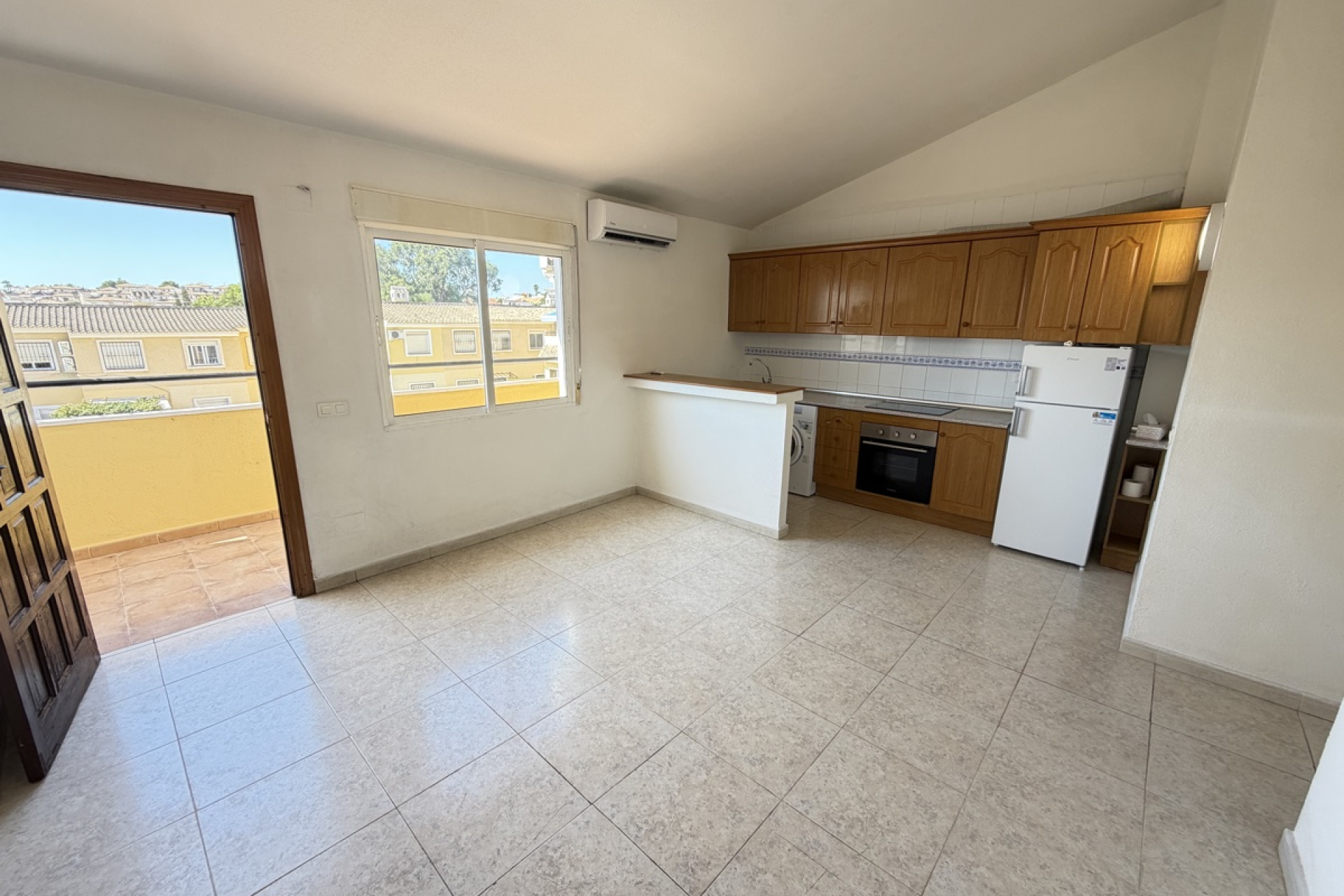 Resale - Apartment  - Orihuela Costa - Villamartin