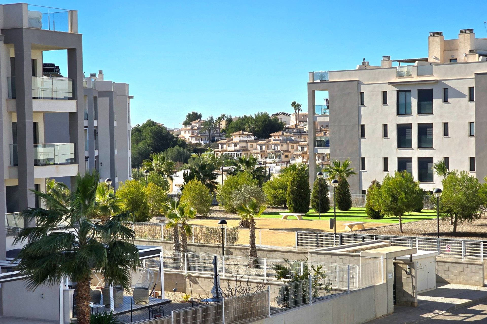 Resale - Apartment  - Orihuela Costa - Villamartin