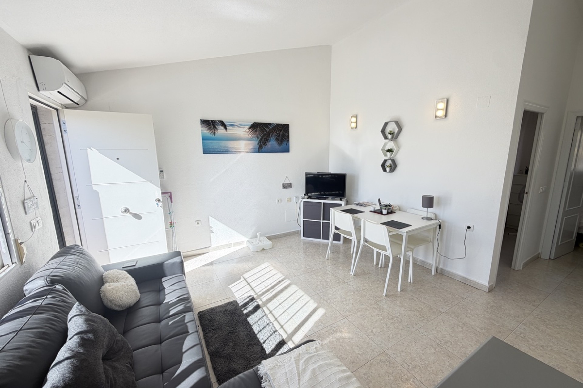 Resale - Apartment  - Orihuela Costa - Villamartin