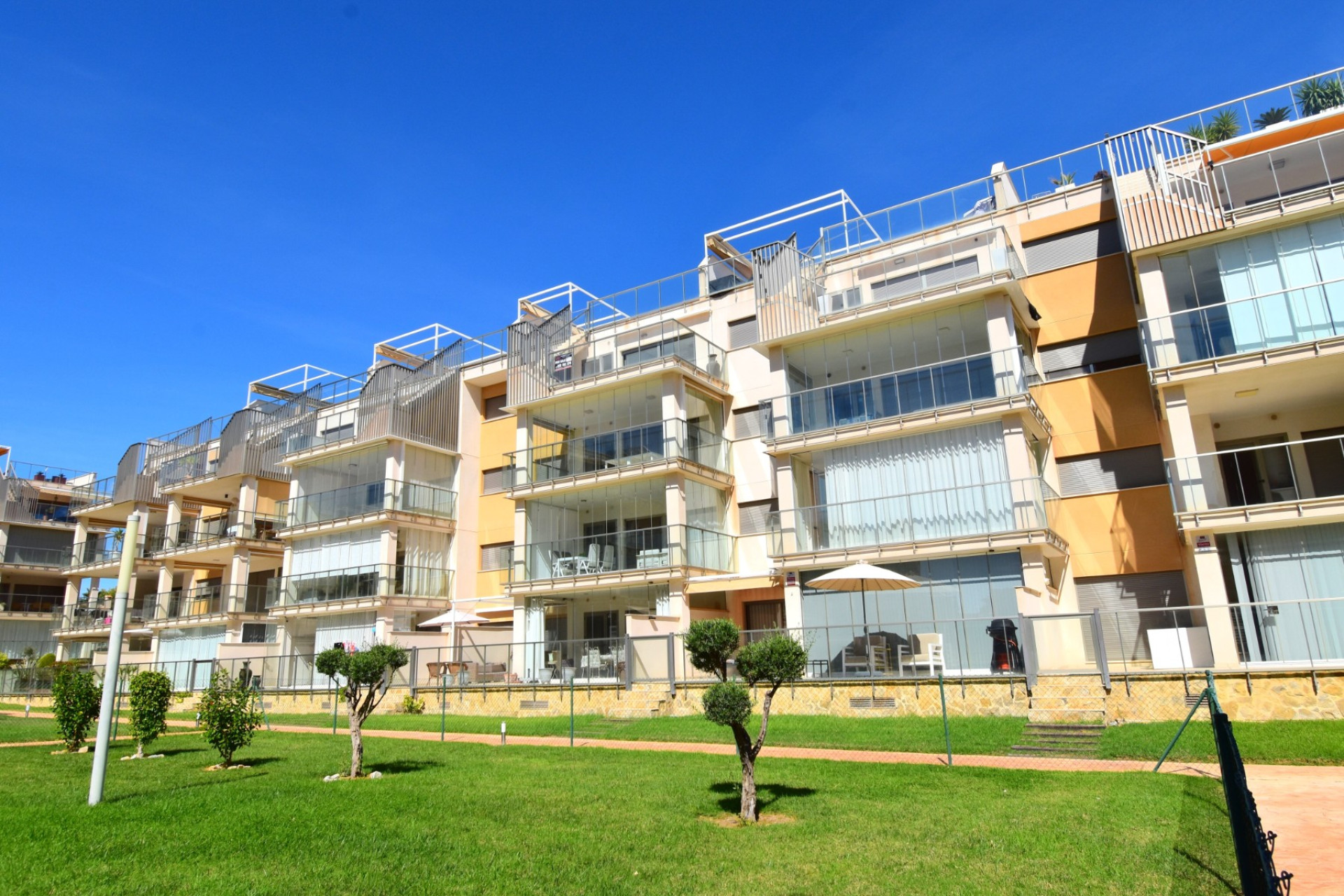 Resale - Apartment  - Orihuela Costa - Villamartin